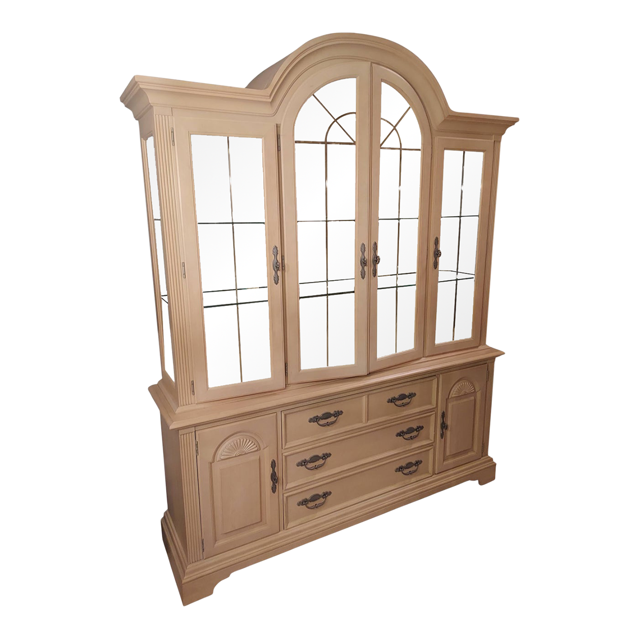 Late 20th Century Stanley Furniture Solid Wood China Display Hutch With