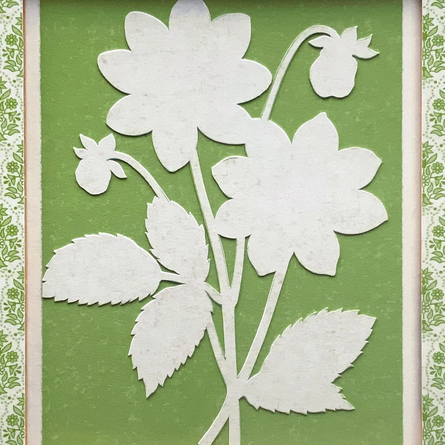 Contemporary Green and White Paper-Cut Botanical in Hand-Made Frame |  Chairish, image size:1500x1500