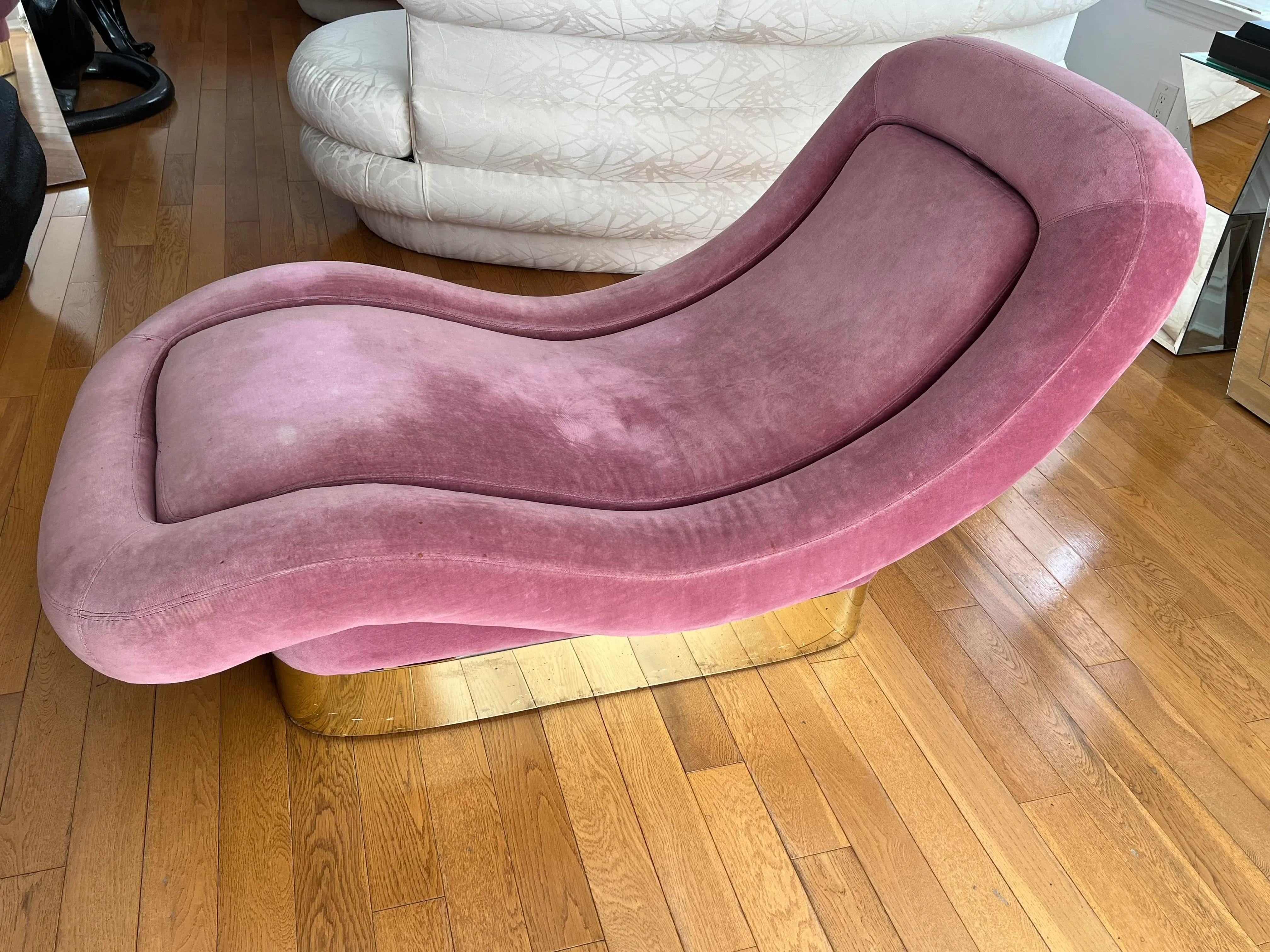 Postmodern Mauve Pink Floating Lounge Chair by Comfort Designs Inc