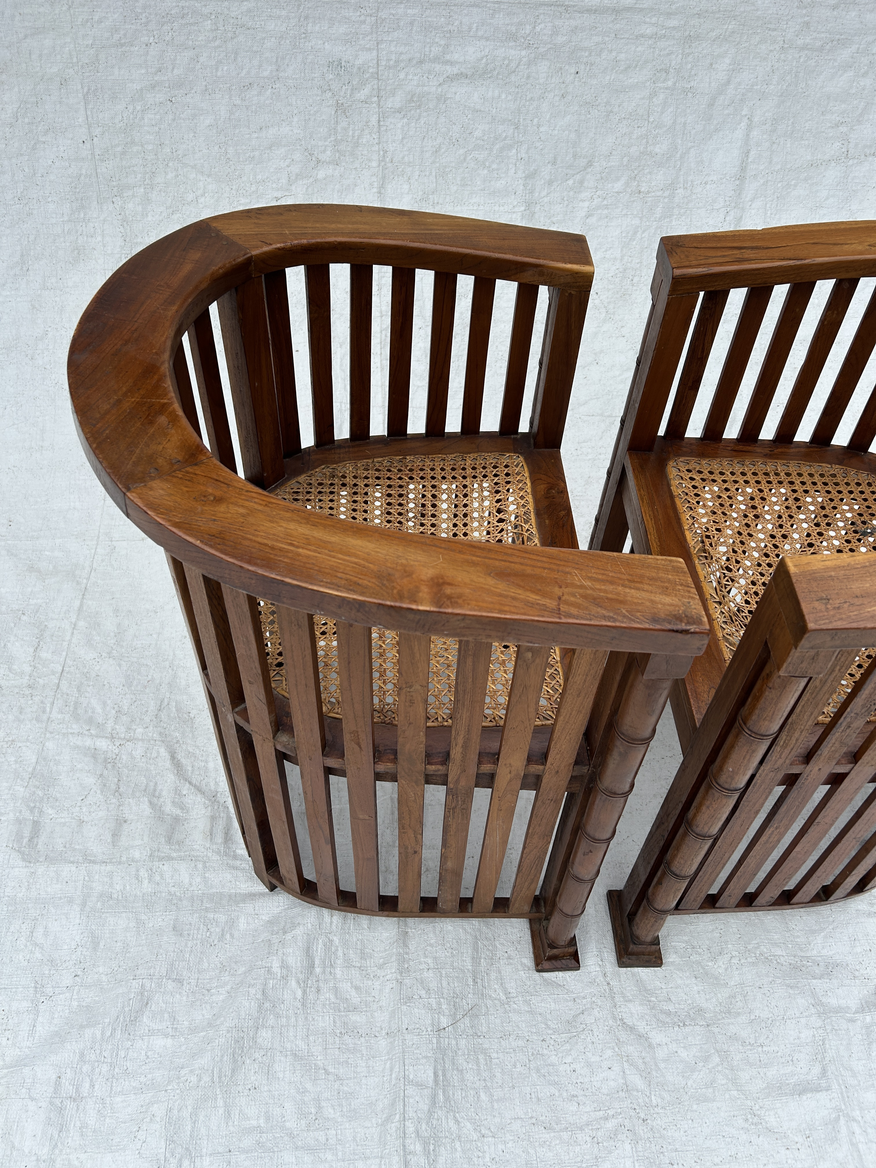 1920's Arts \u0026 Craft Barrel Oak Chairs - Set of 2, image size:3024x4032