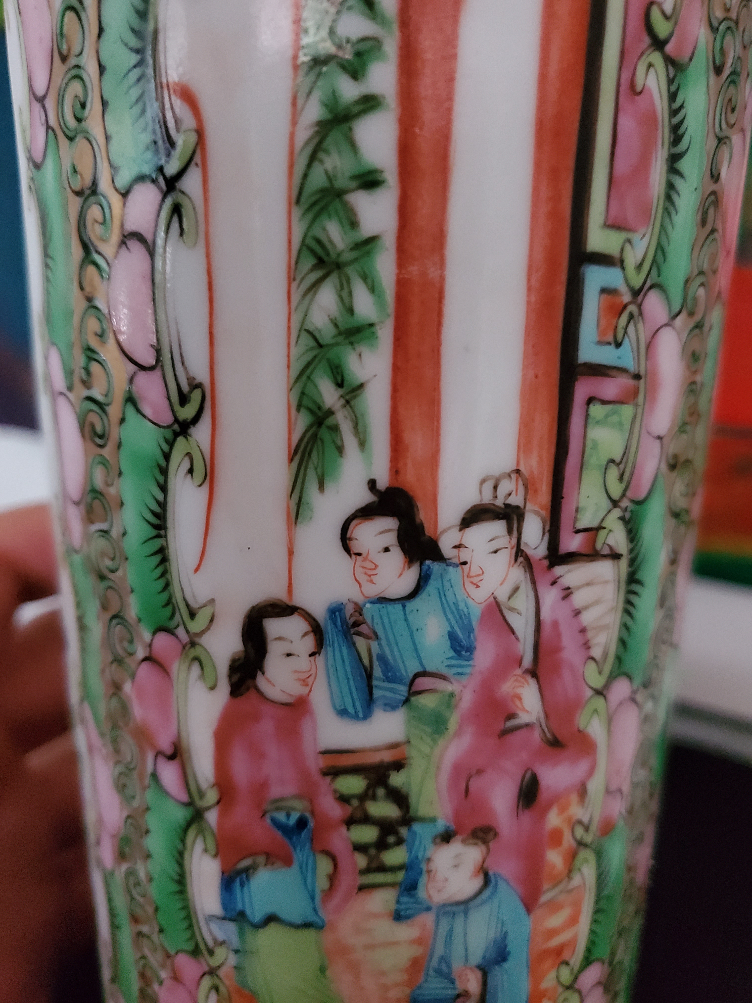 Antique Chinese Porcelain Rose Medallion Cylinder Vase