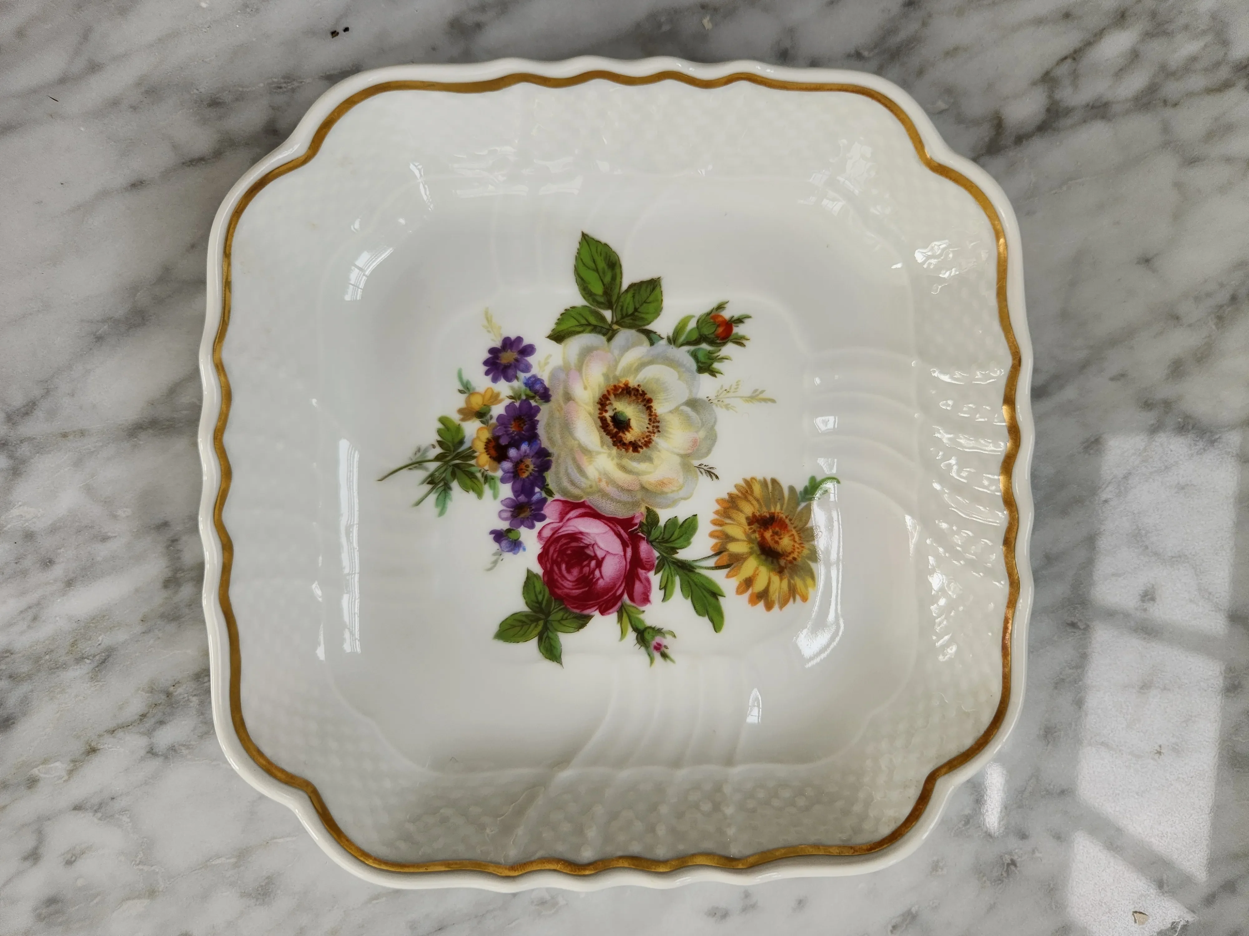 1940s Richard Ginori Fleurs Par Donnibarozopi Square Dish, Italy