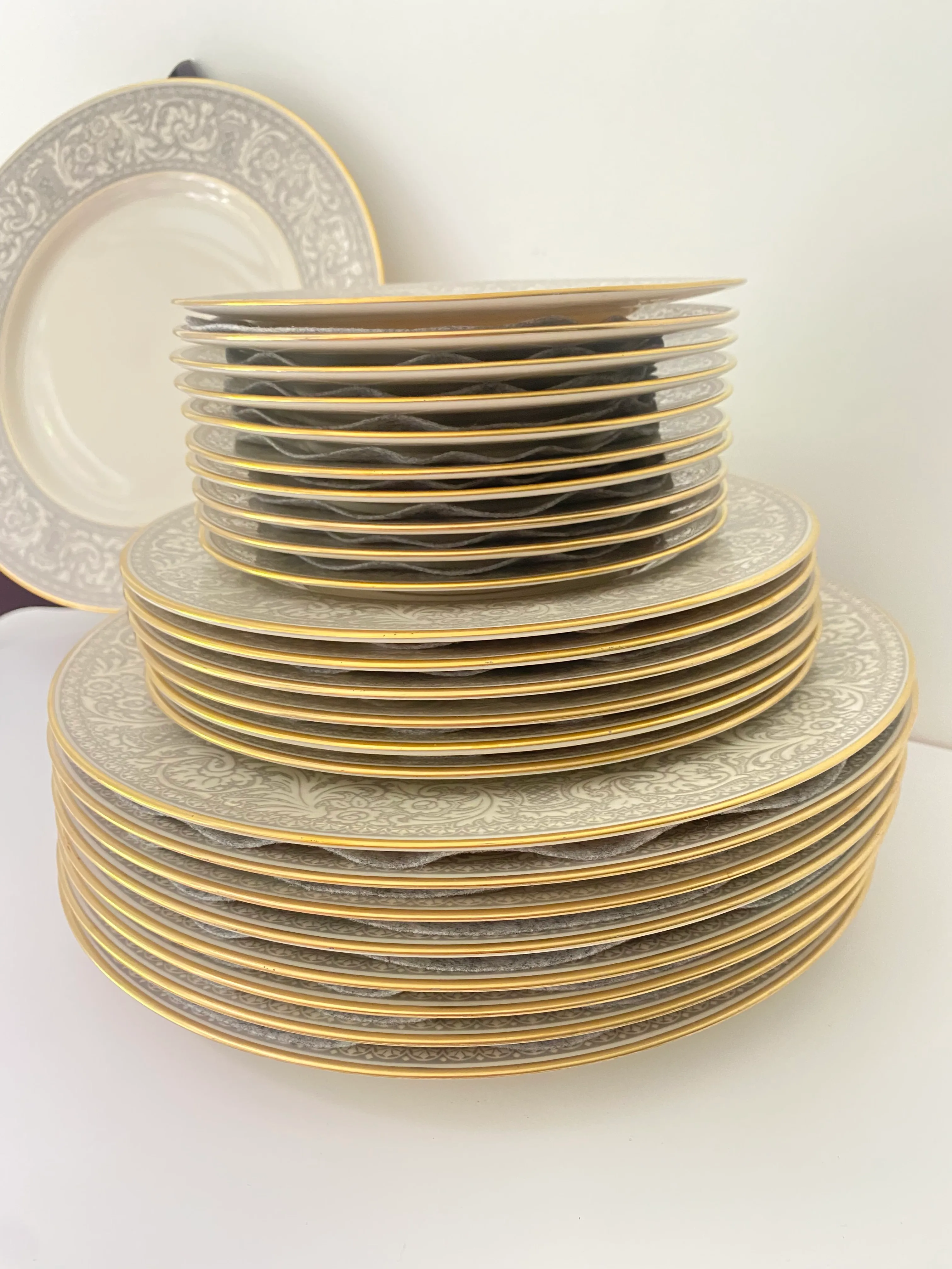 Dinner Plate Franciscan Fine China 1990s Franciscan Masterpiece