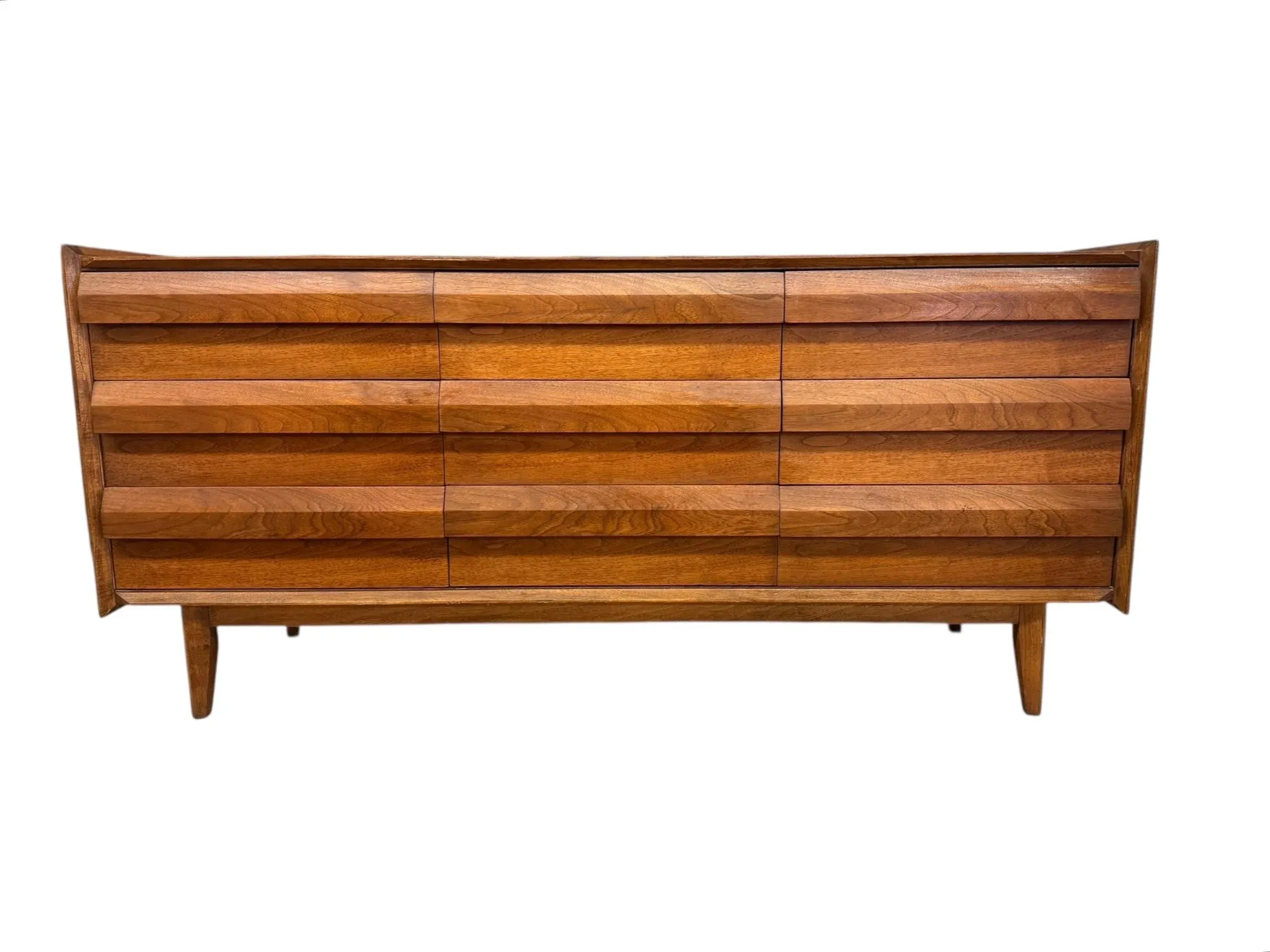 mid century modern dresser 9 drawer Vintage Mid-Century with Sculpted Pulls and Tapered Legs This piece pairs perfectly with the matching nightstands for a timeless take on contemporary interiors thats sure to make coming home to your personal sanctuary your favorite part of the day Mid Century Walnut 9 Drawer