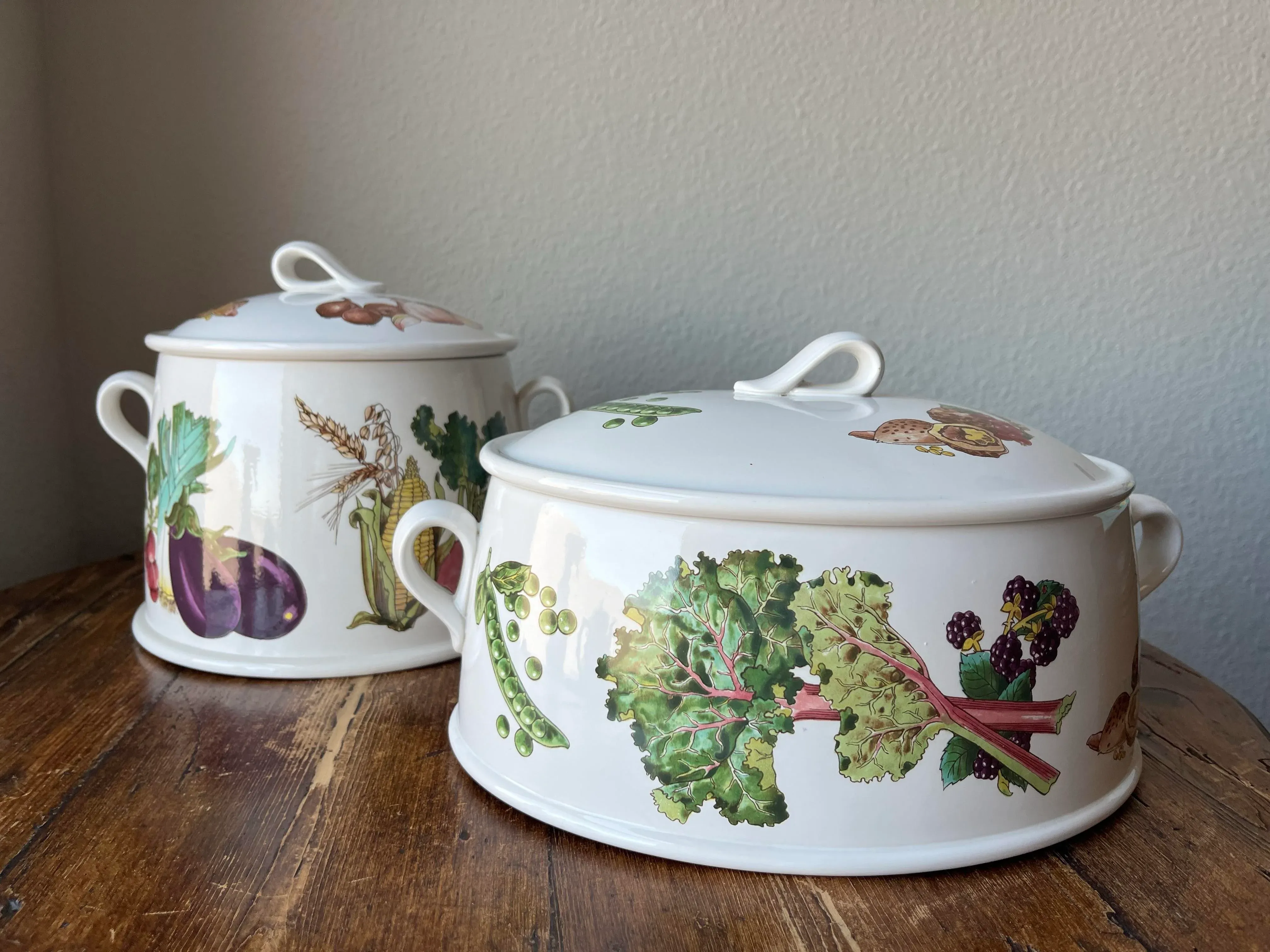 1970's Wedgwood Gourmet Pattern Oval and Round/Tall Vegetable