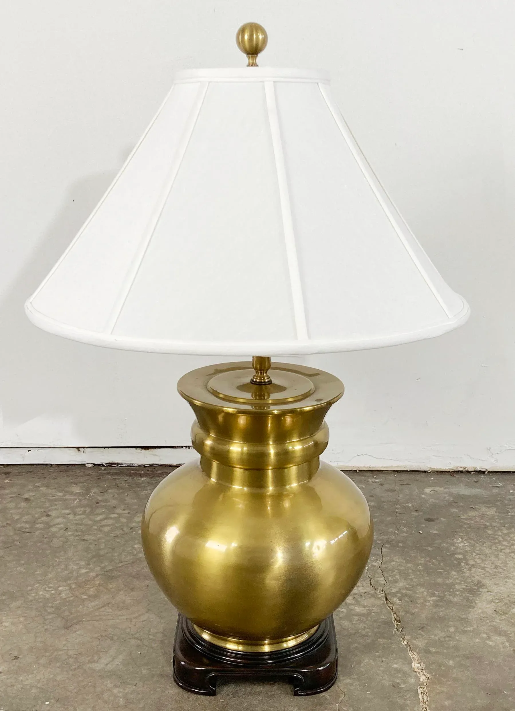 Vintage Wildwood Brass Lamp With Ebonized Ming Base | Chairish