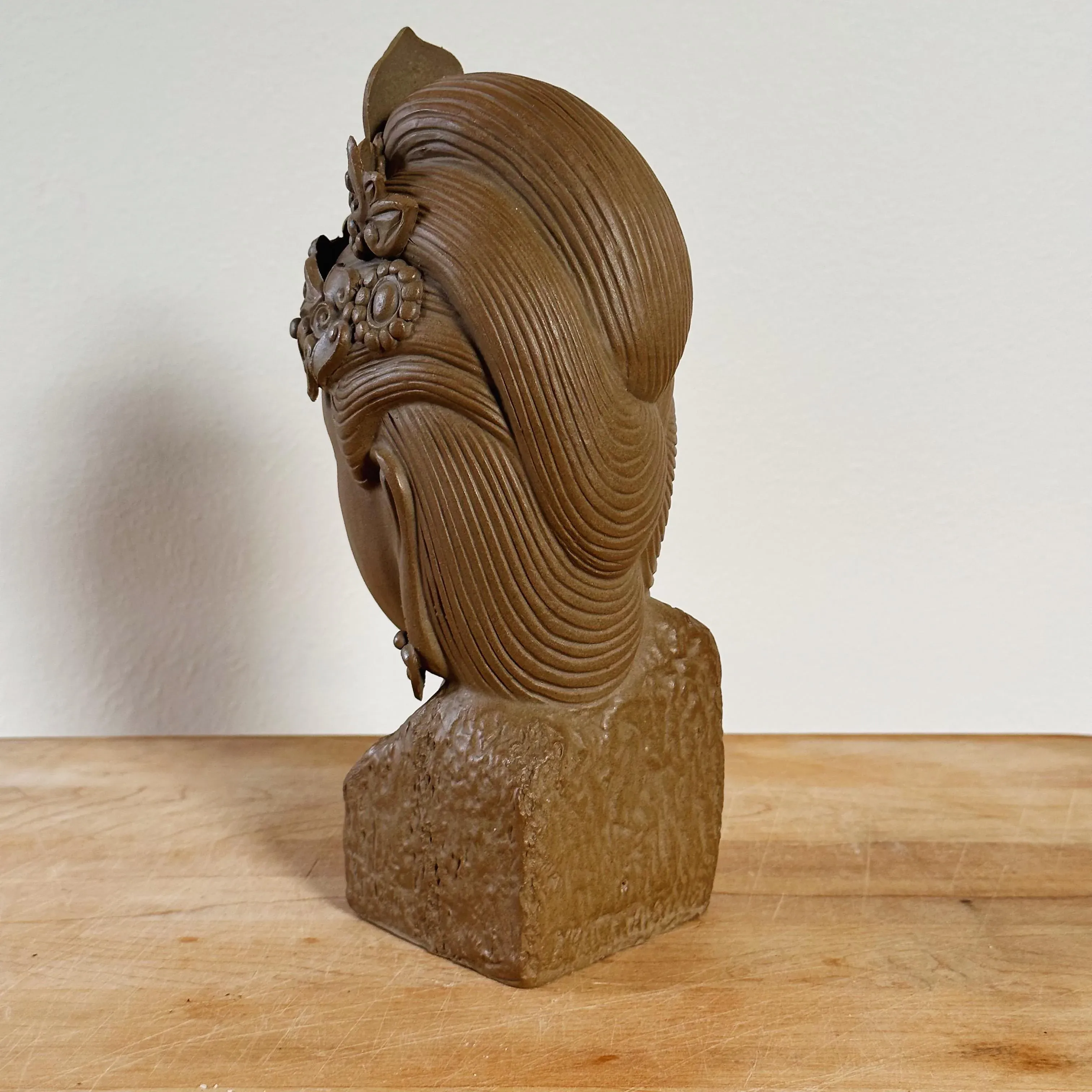 Mid-Century Yi-Xing Zi-Sha (Purple Clay) Kwan-Yin Sculpture