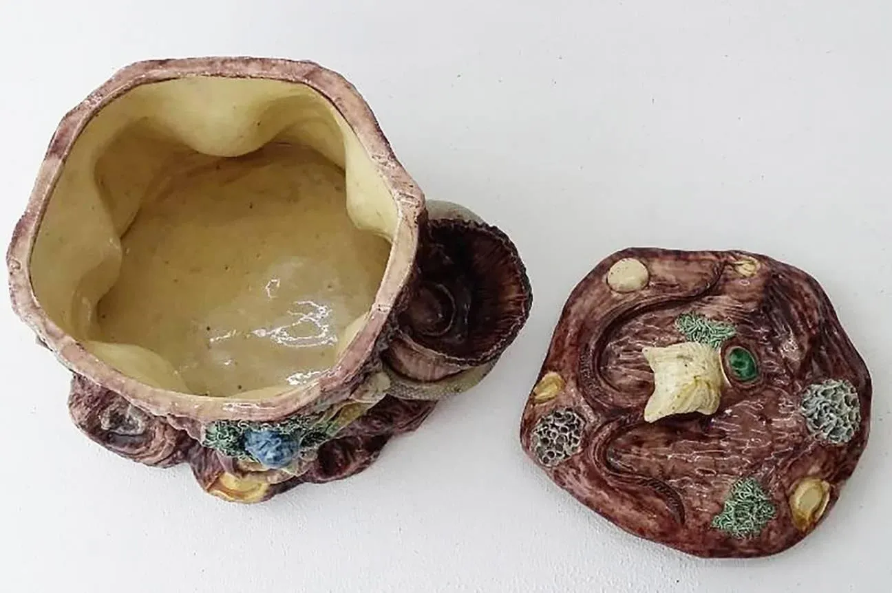 19th Century Victorian Majolica Palissy Tobacco Jar