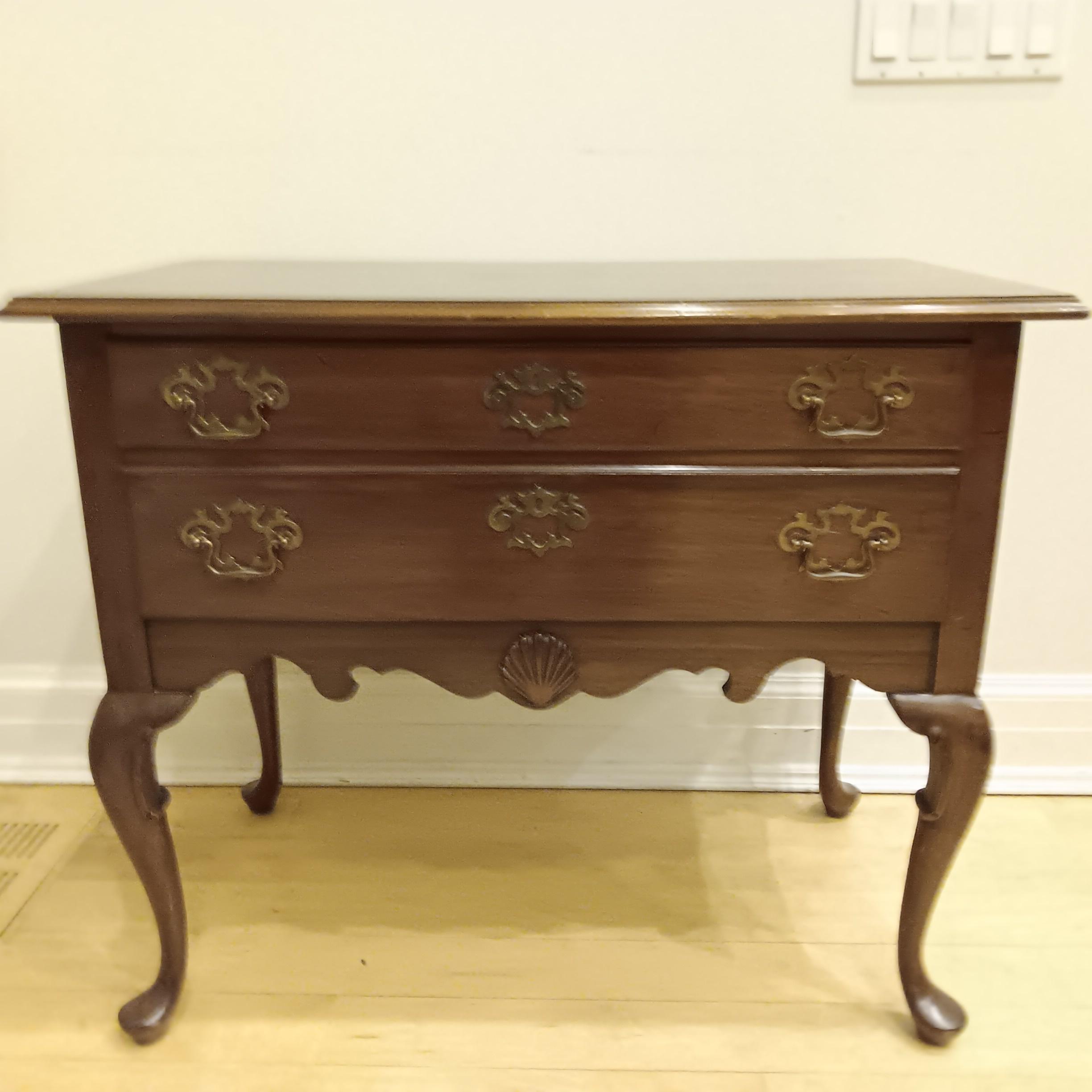Mid 20th Century Hickory Chair Co. Vintage Mahogany Queen Anne Style Lowboy  Dresser