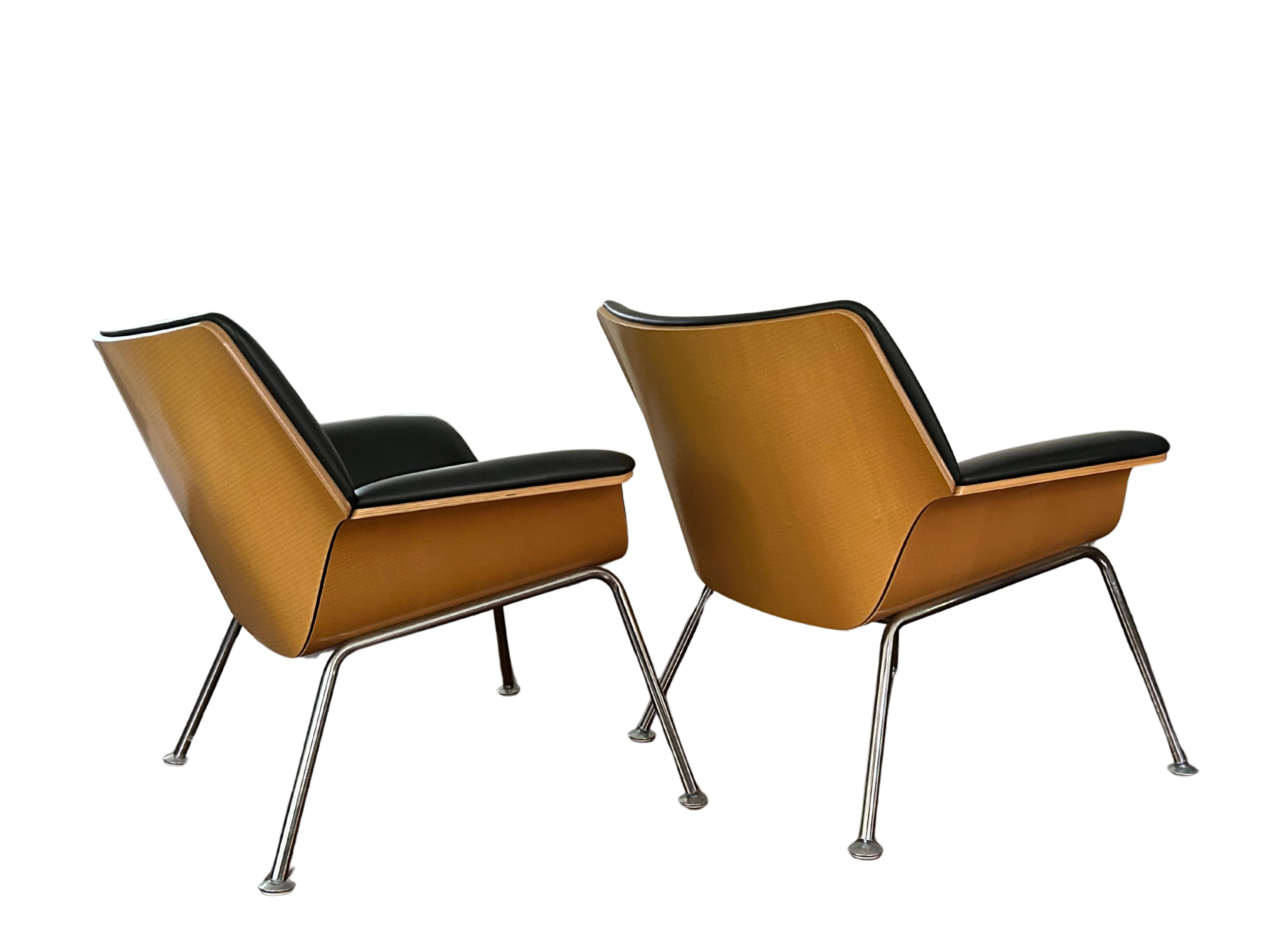 Herman Miller Swoop Black Leather Lounge Club Chairs in
