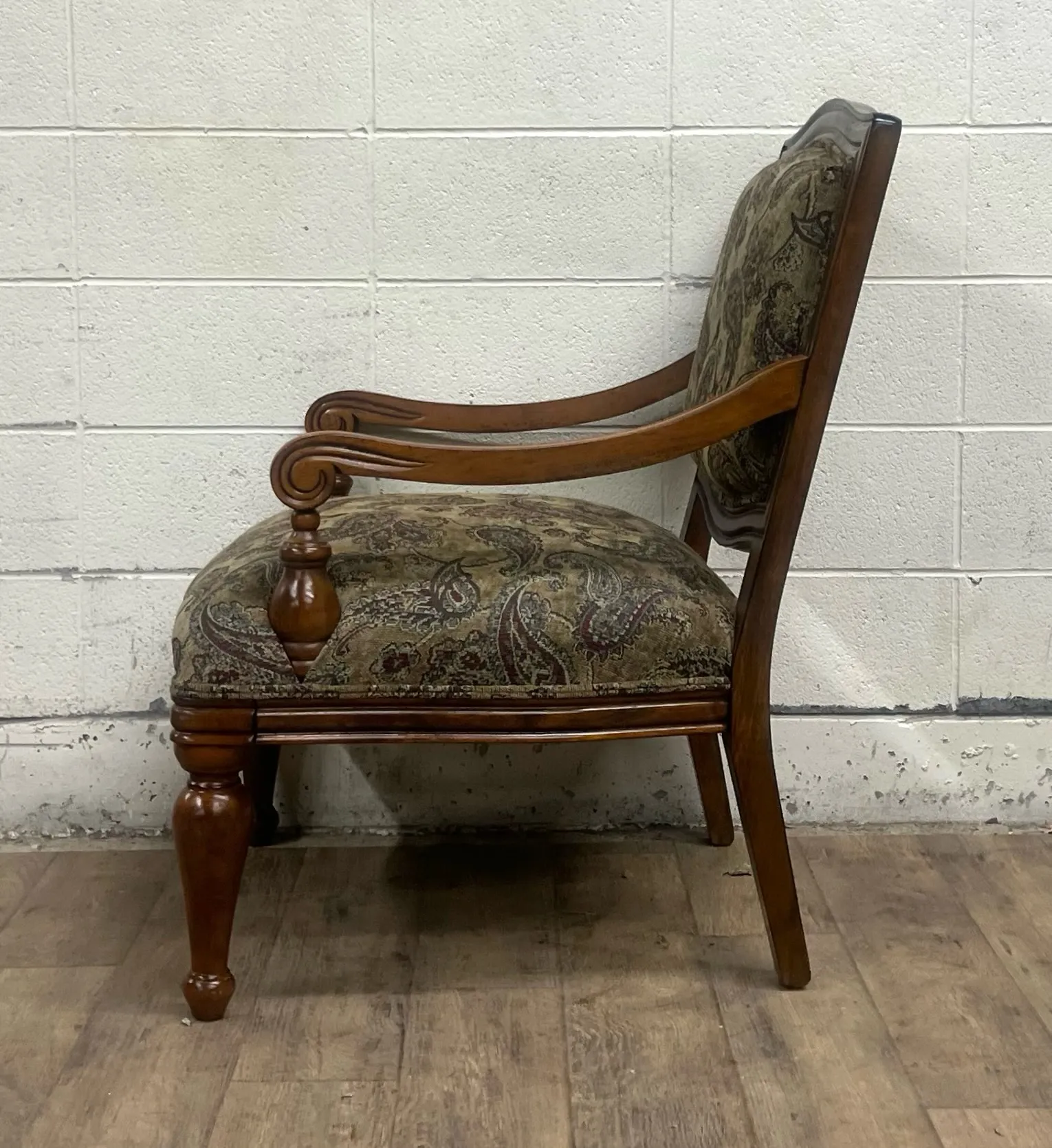 Vintage Best Chairs Inc Paisley Upholstered Lounge Chair Accent Chair, image size:1530x1669