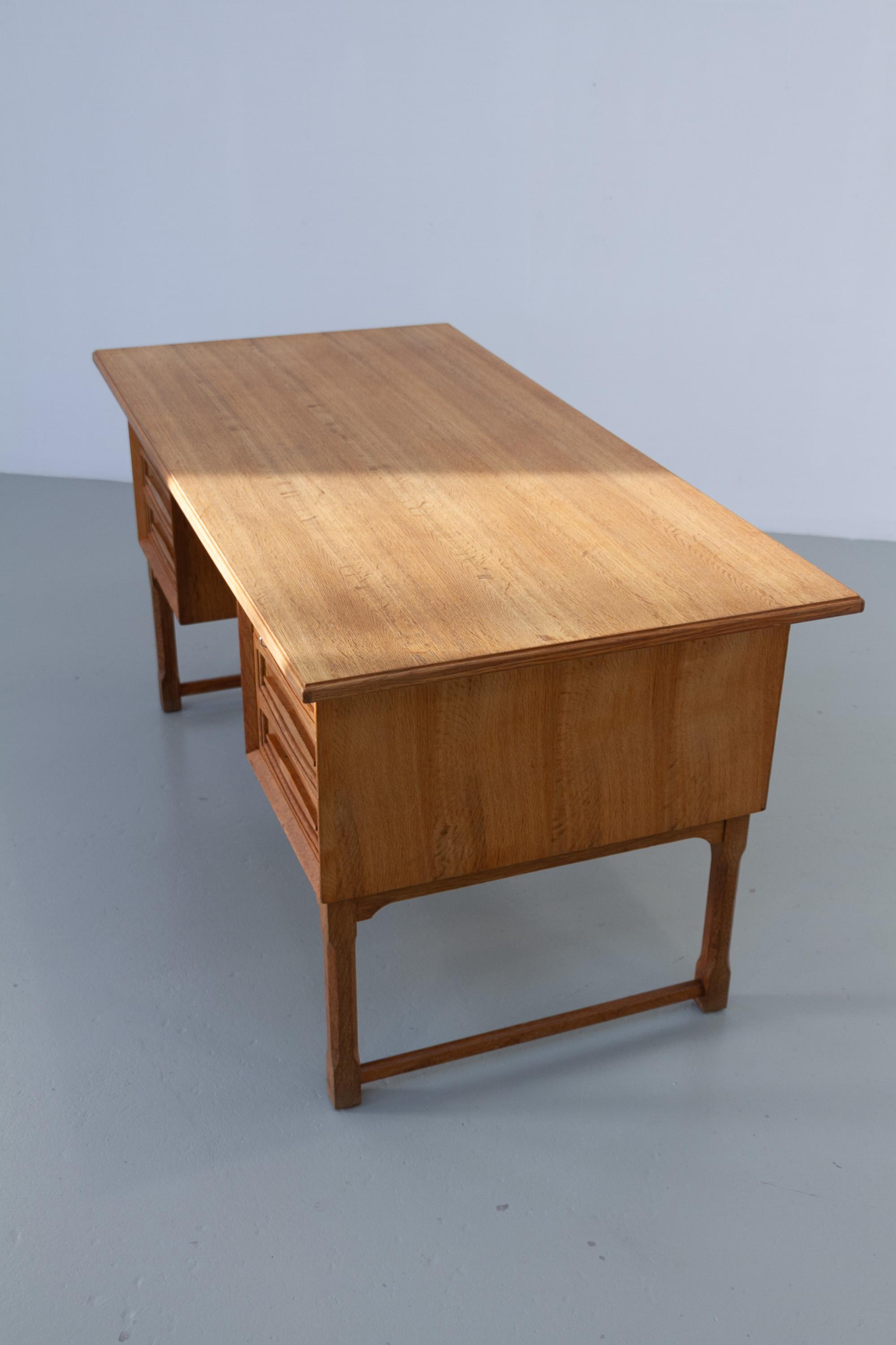 Mid-Century Modern Danish Freestanding Oak Desk by Henning Kjærnulf, 1960s