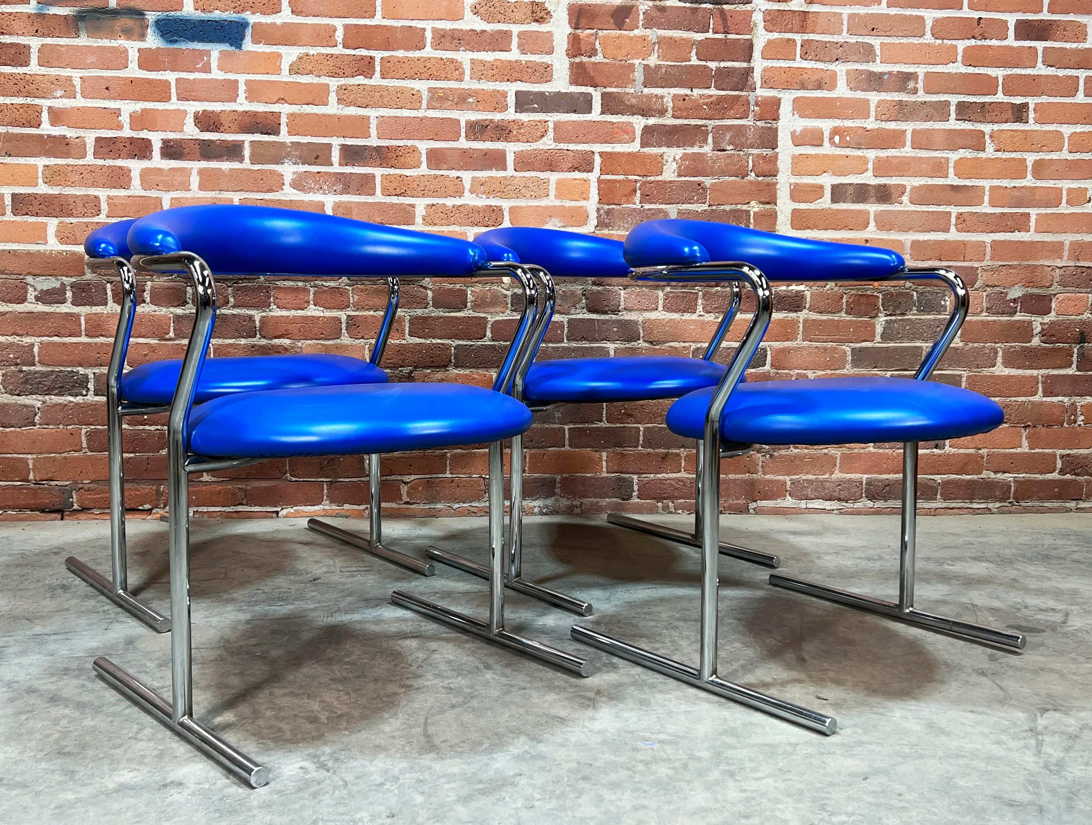 mid-century-modern-blue-vinyl-