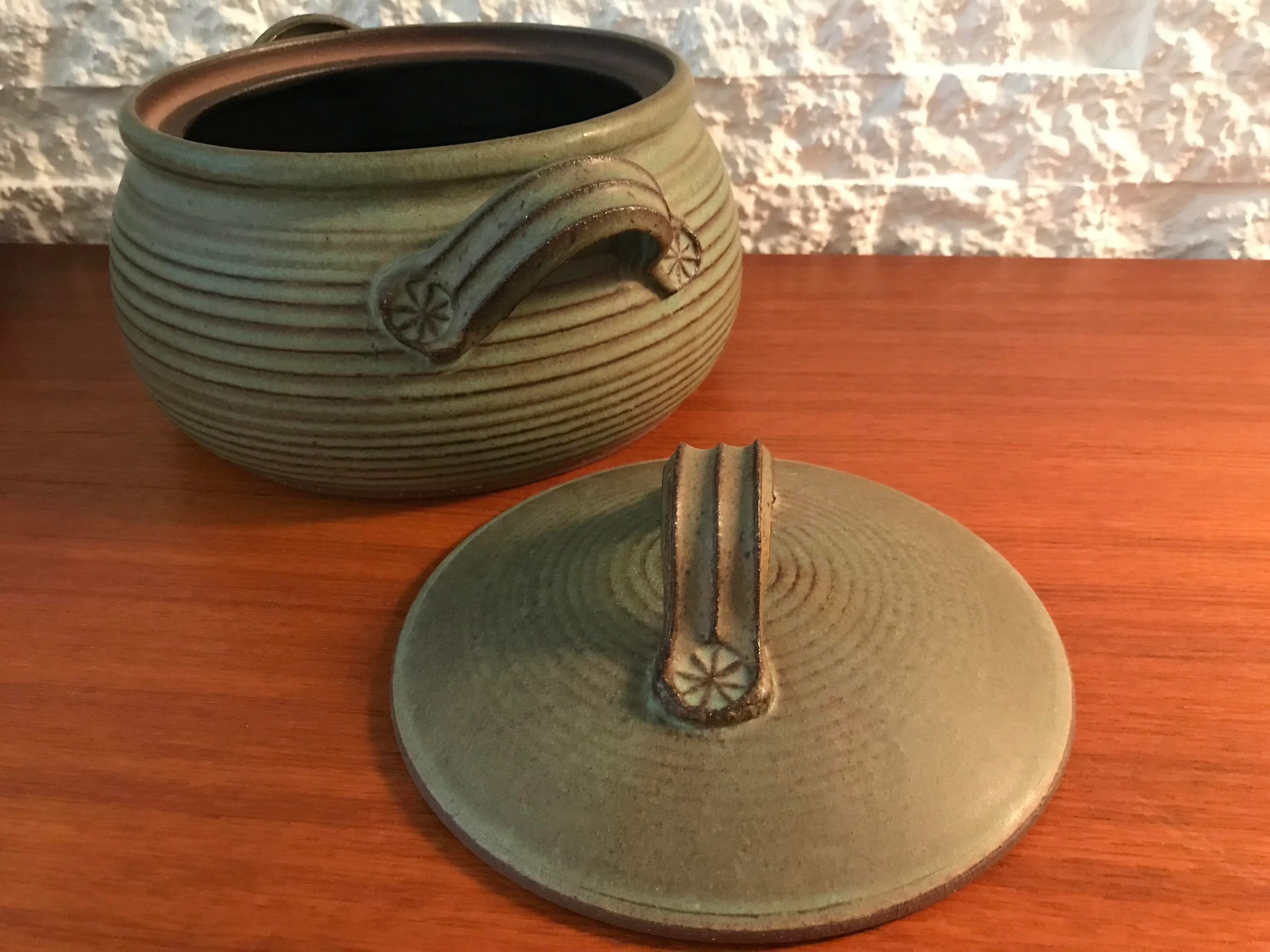 Circa 1950s Vintage Mid-Century Modern Skala American Studio Art Pottery Lidded Vessel