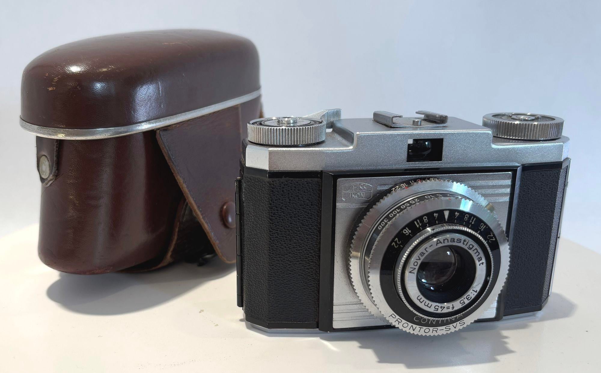 Zeiss Ikon Novar-Anastigmat 45mm F3.5 Film Camera 1950s