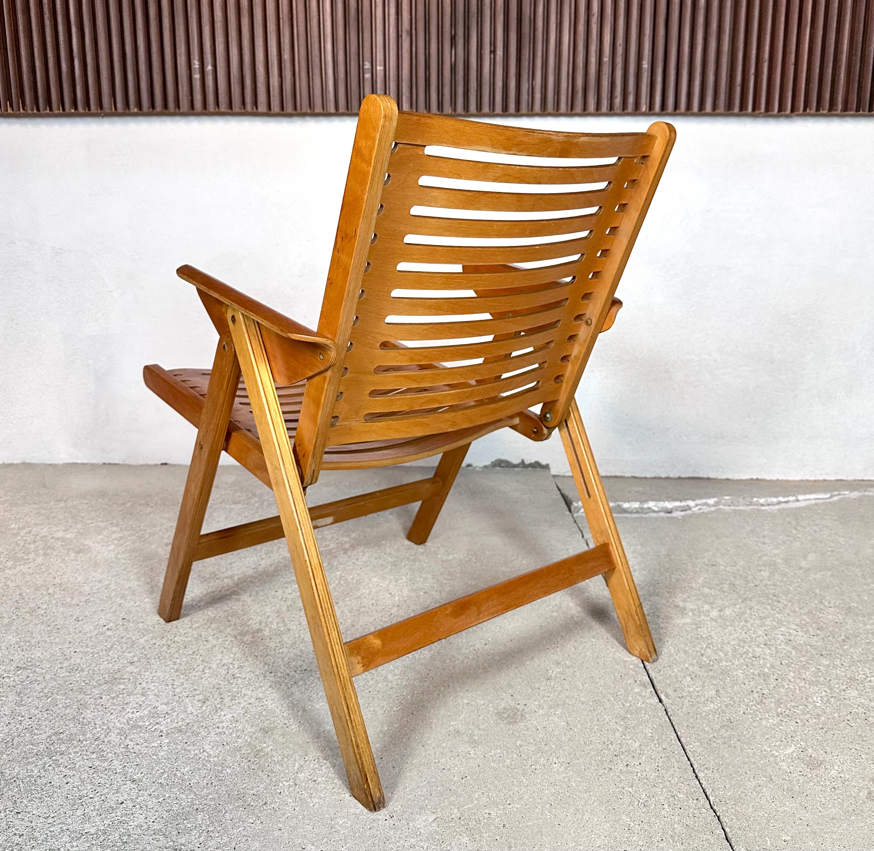 Early Edition Model Rex Lounge Folding Chair by Niko Kralj for
