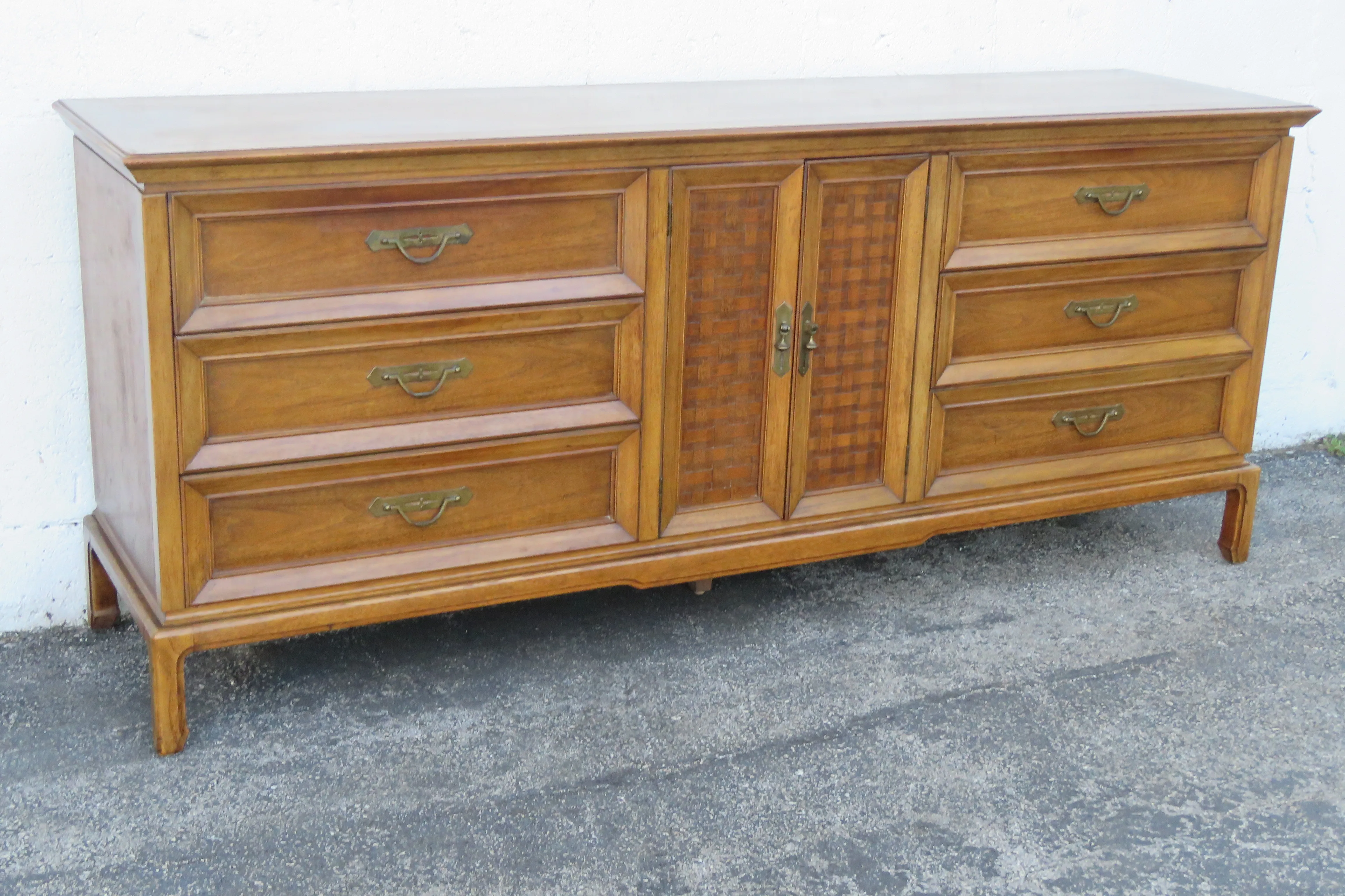 Thomasville Mid Century Modern Long Dresser Sideboard Bathroom Vanity 5764