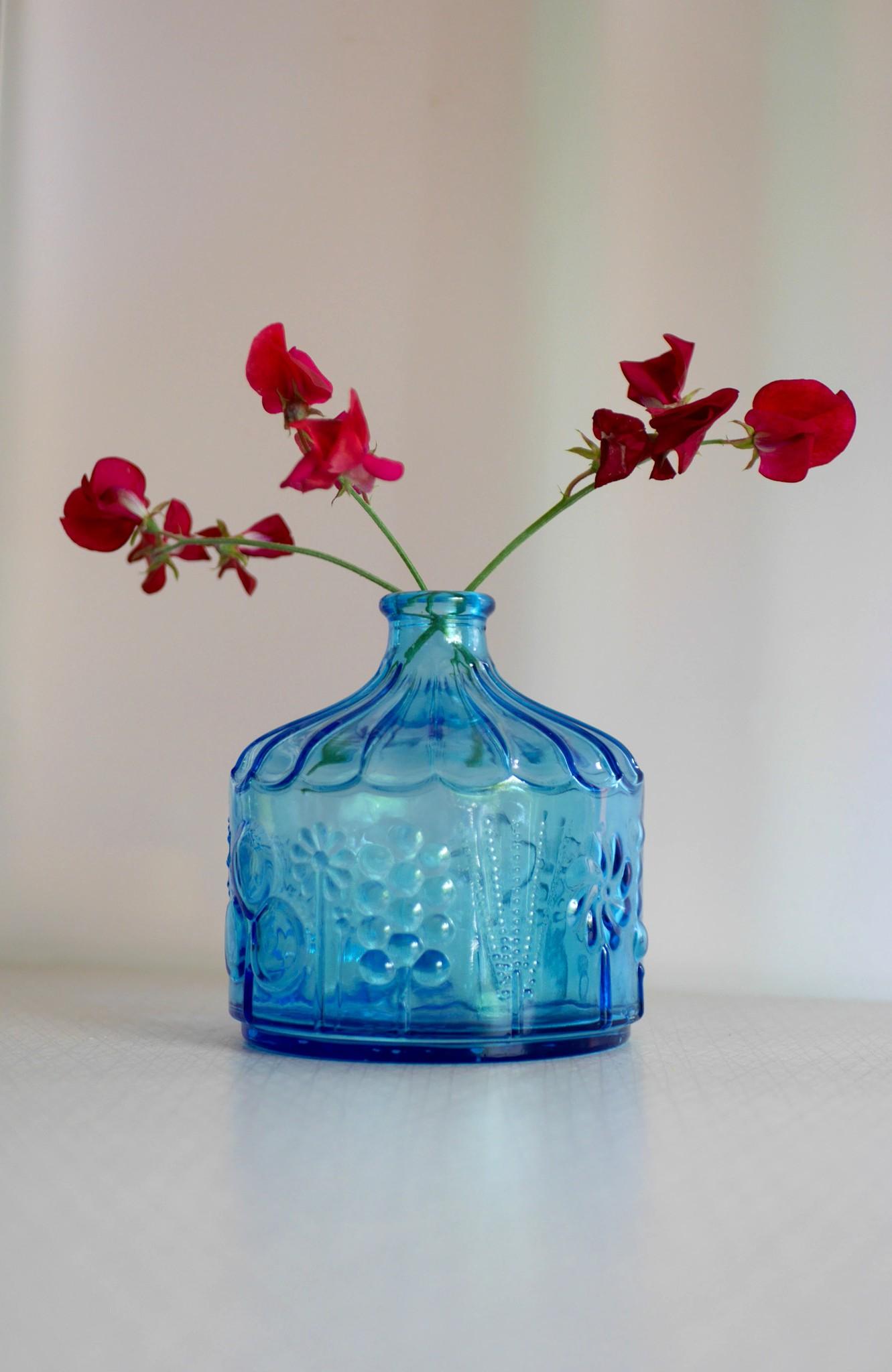 Finnish Art Glass Flora Vase by Toikka for Nuutajärvi