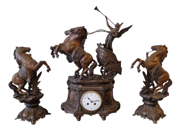 Clock with Horse Figures, Set of 3