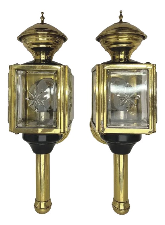 Old Fashioned Carriage Lights