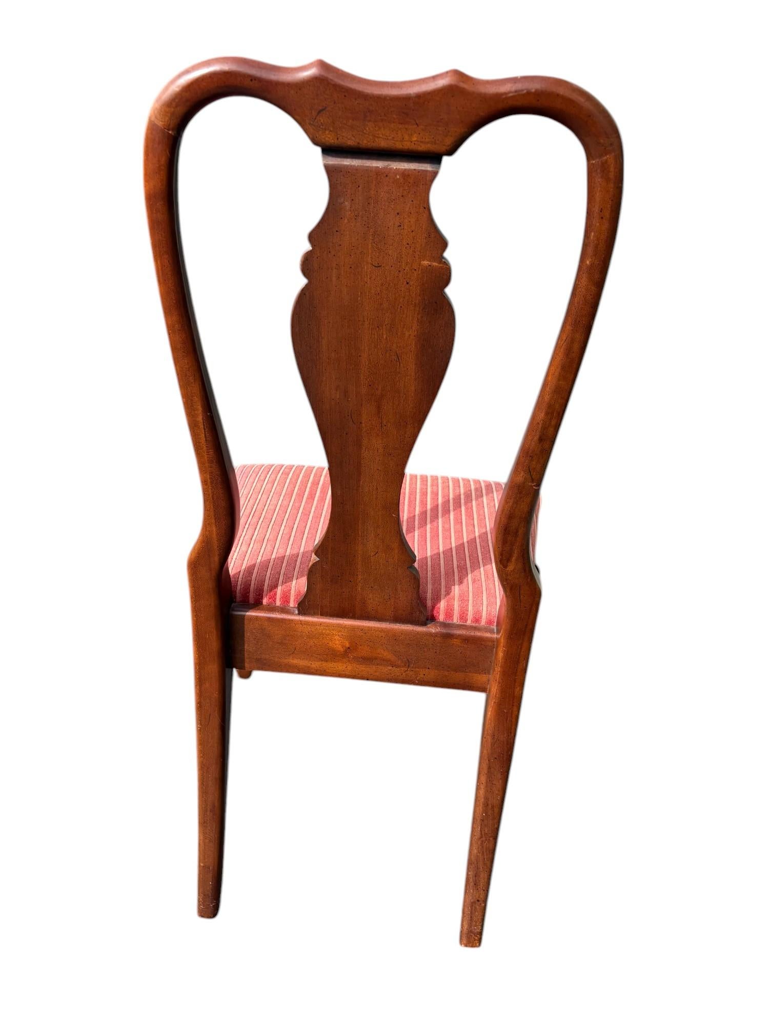 Mid 20th Century Queen Anne Style Dining Side Chair, image size:1500x1999