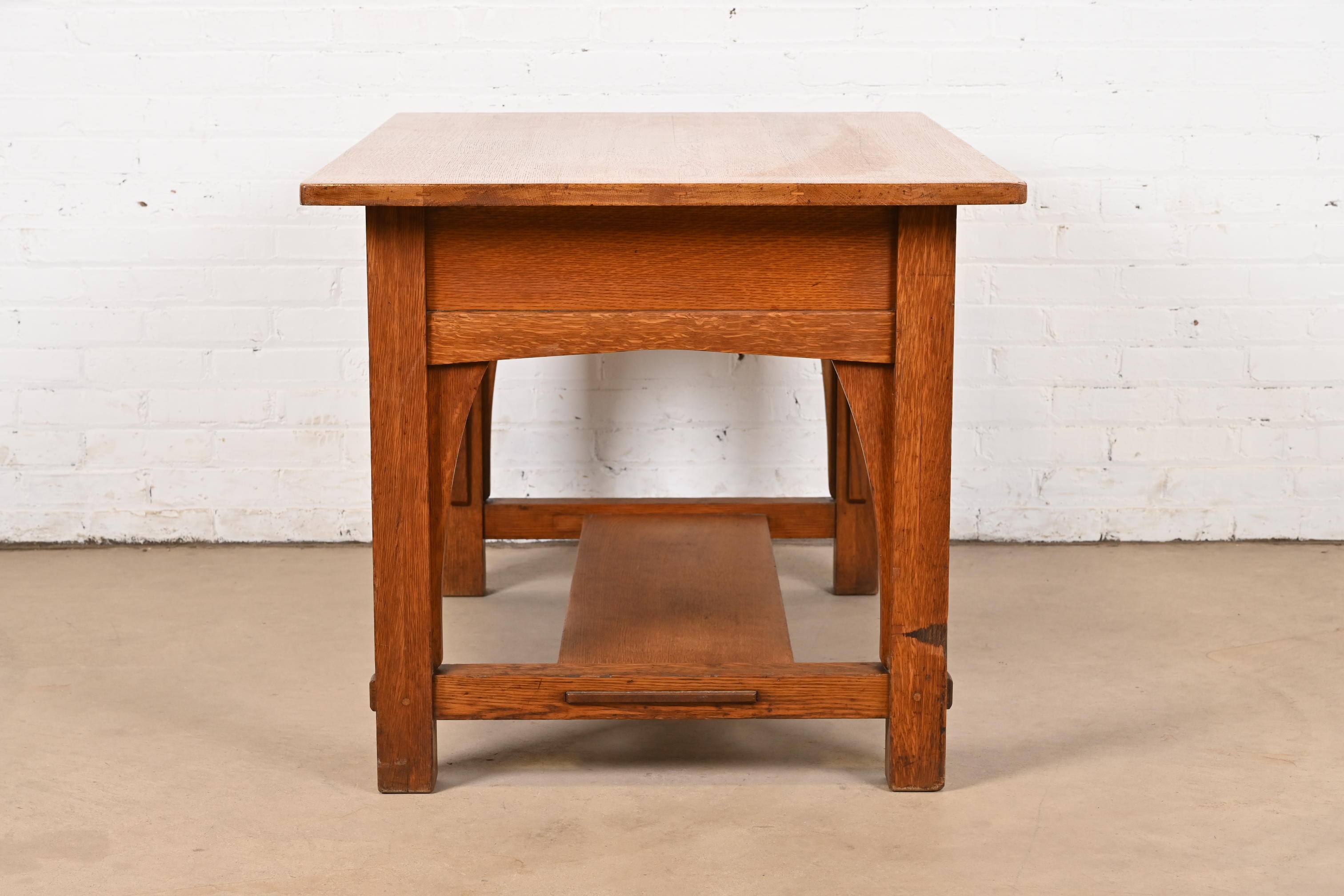limbert-antique-mission-oak-