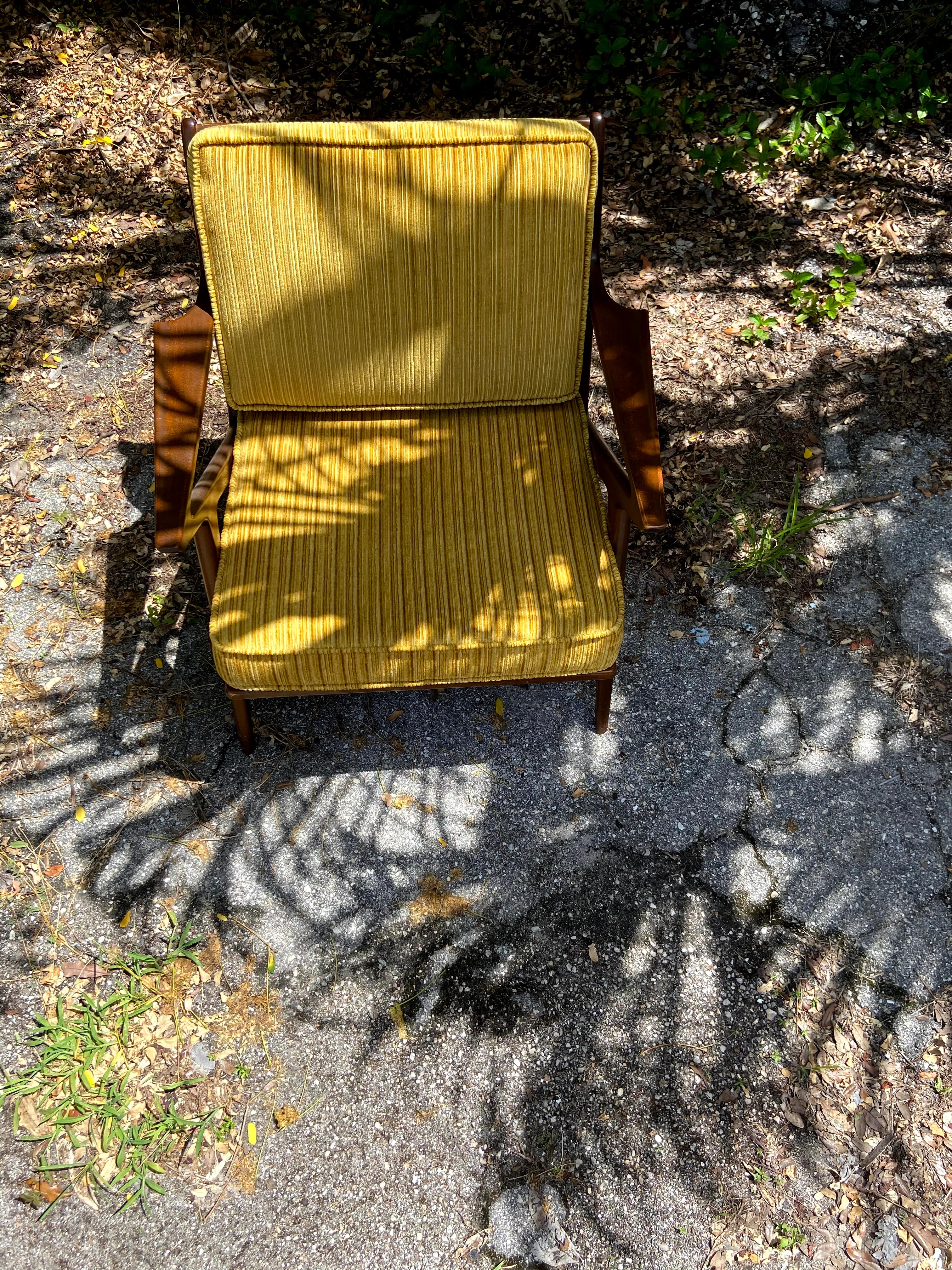サルセーション Danish Mid-Century Lounge Z-Chair by Poul Jensen for Selig | Chairish