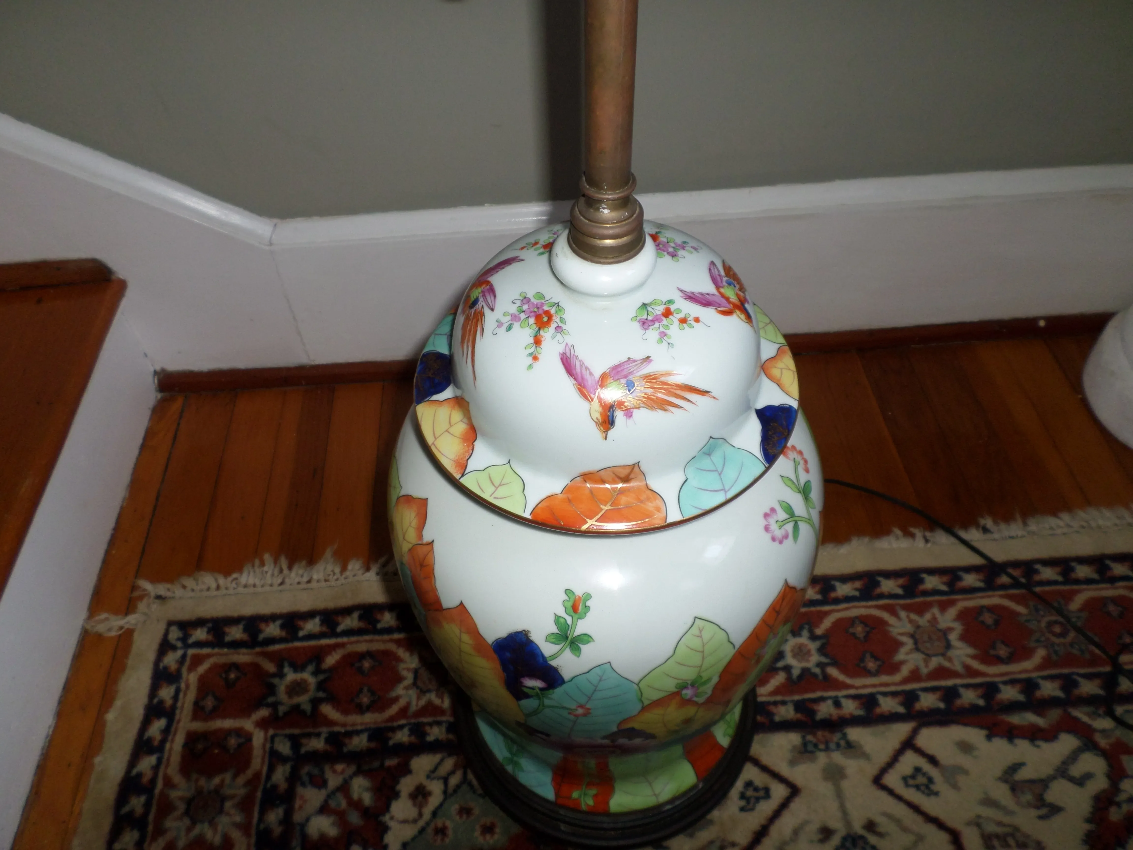tobacco leaf ginger jar lamp 1920s Chinese Tobacco Leaf Ginger Jar Table Lamp