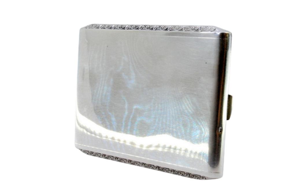 Plain Silver Cigarette Case with Exposed Strips