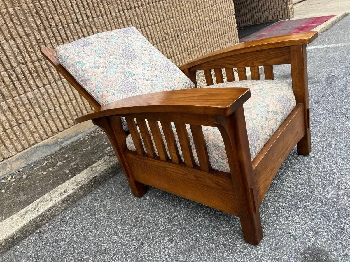 Late 20th Century Handcrafted Oak Mission Morris Style Lounge Chair