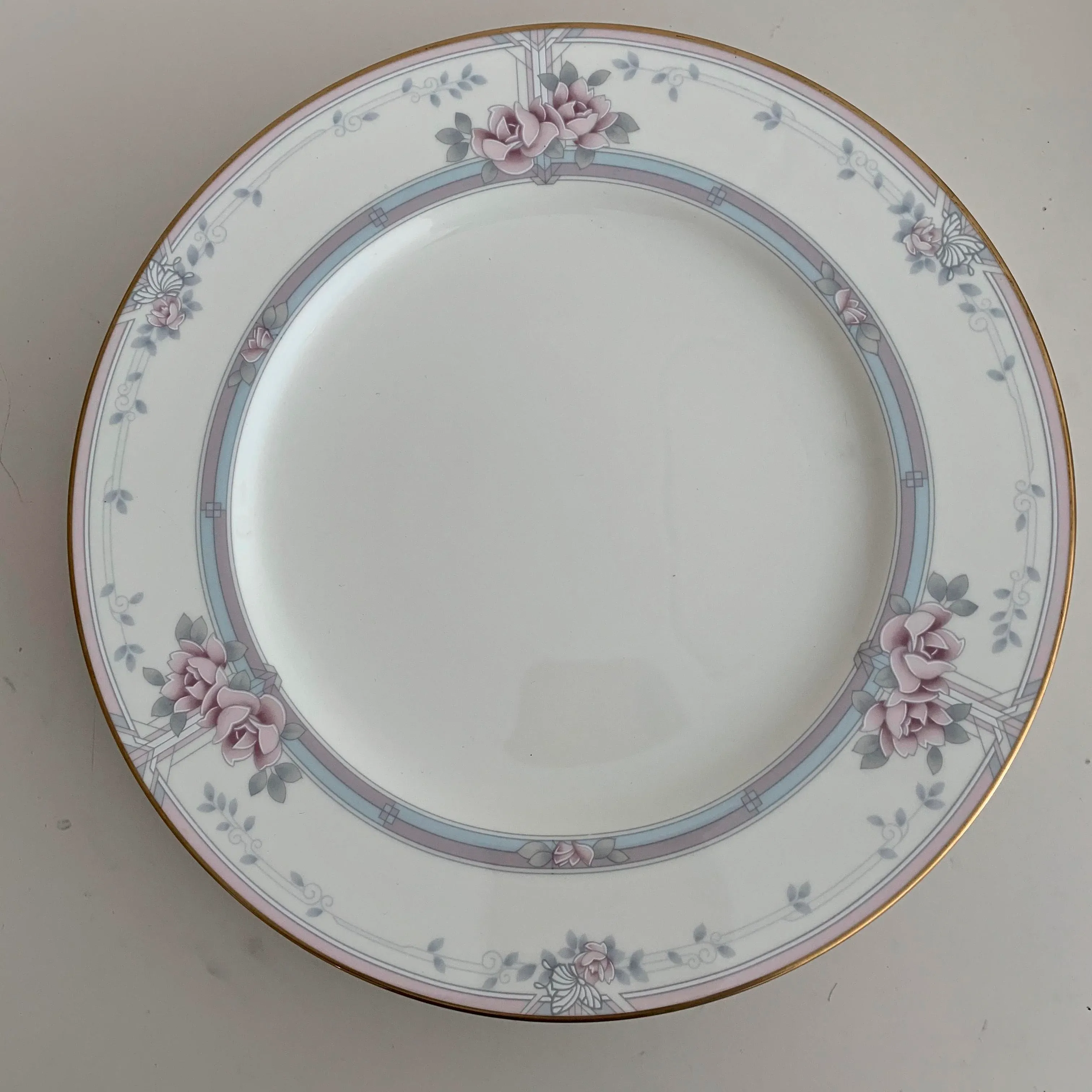 Noritake bone china 廃盤品　皿6枚セット Vintage Noritake Bone China Service for Six Dinnerware - 48 Piece