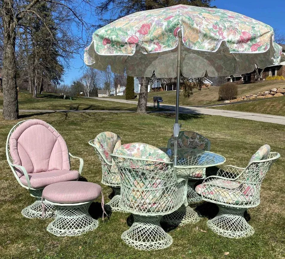 Russel Woodard Spun Fiberglass Patio Set With Umbrella Chairish