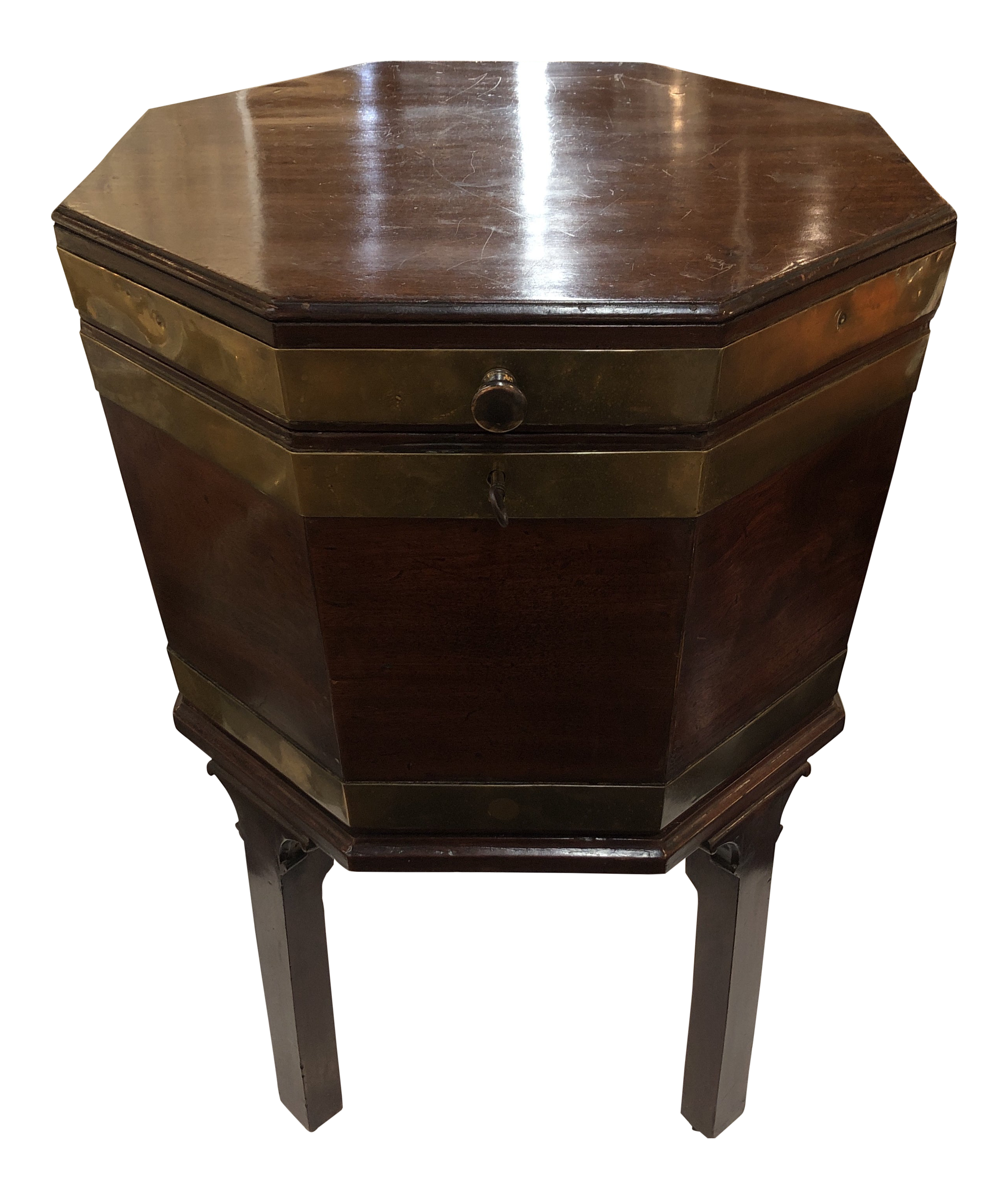 Late 18th Century Chippendale Mahogany Octagonal Cellarette Wine