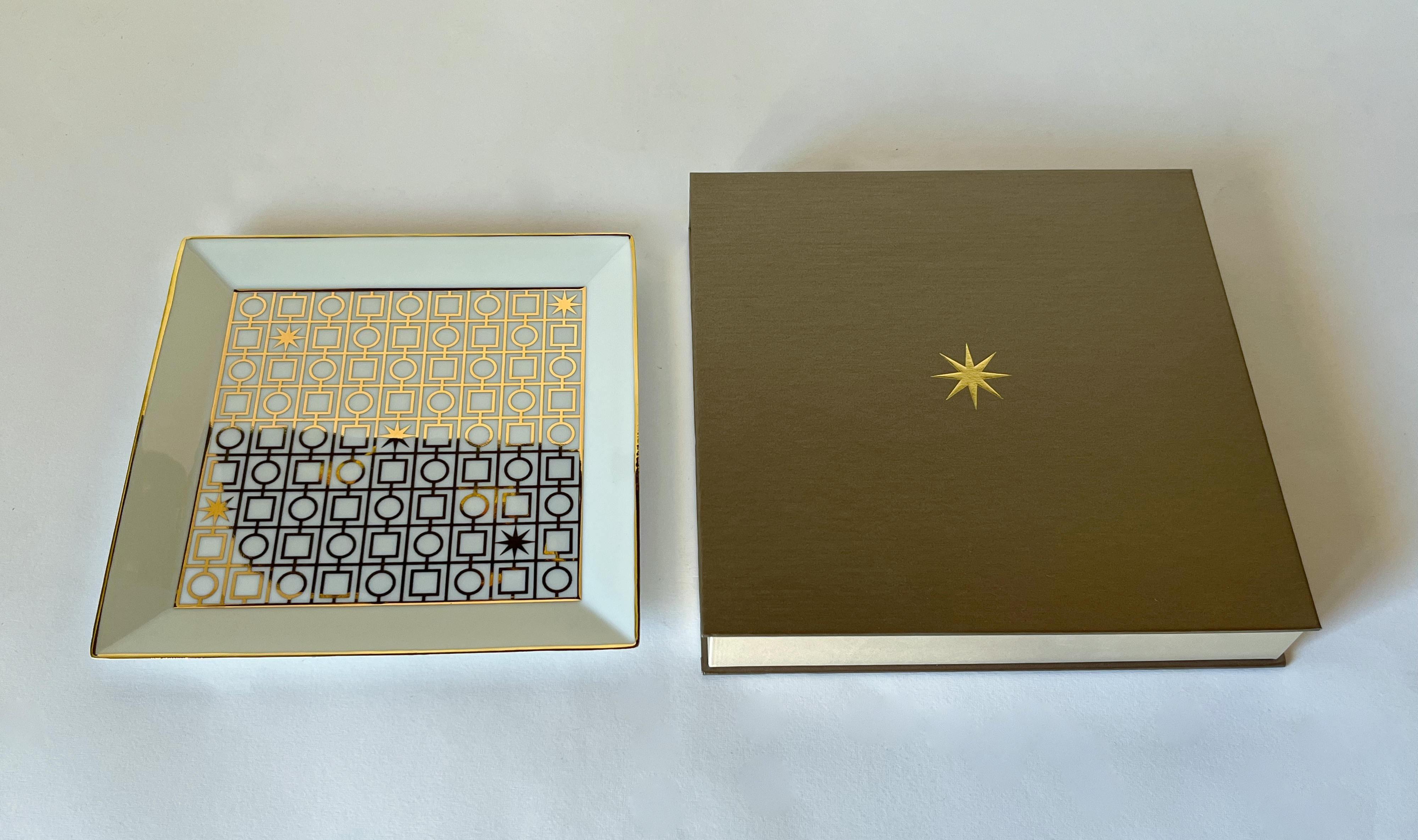 値下げ新品ブルガリ スクエア ポーセリン プレート Bvlgari Square Bulgari Square Porcelain Plate | Chairish