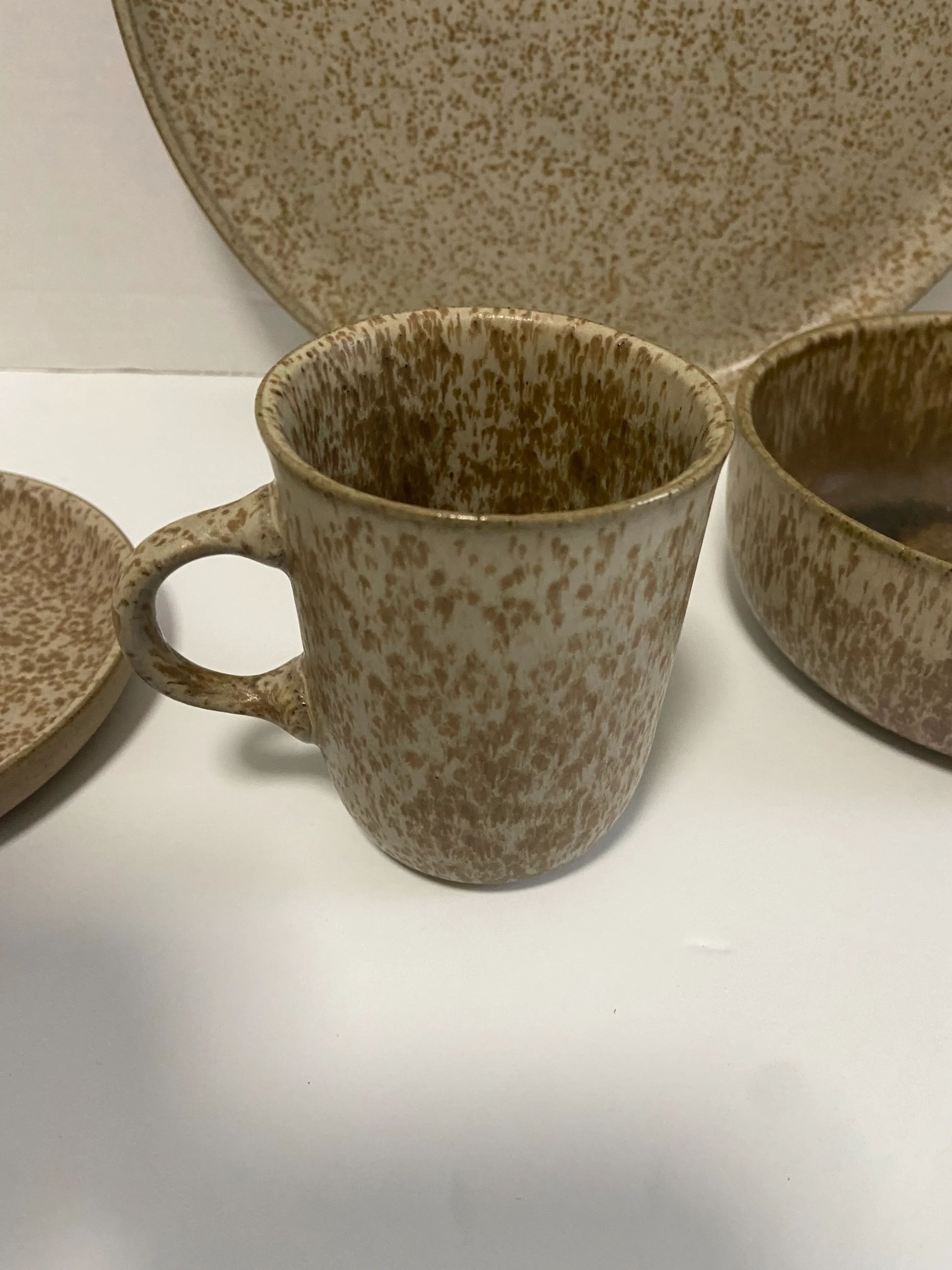 Mid Century Martz Studios Ceramic Matte Plate Bowl Dinnerware Set- 31 PCS
