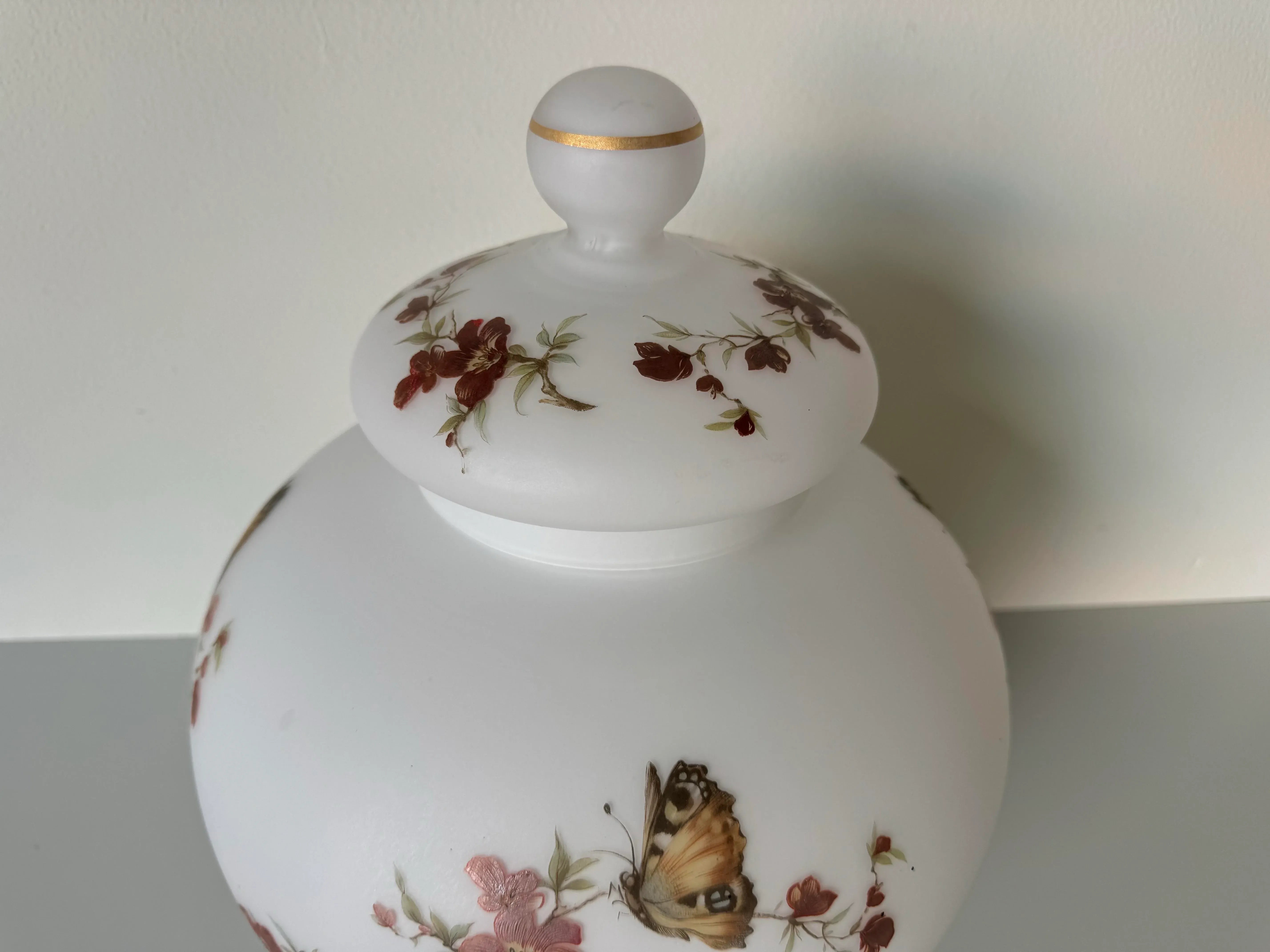 Vintage Italian Lidded White Frosted Glass Ginger Jar