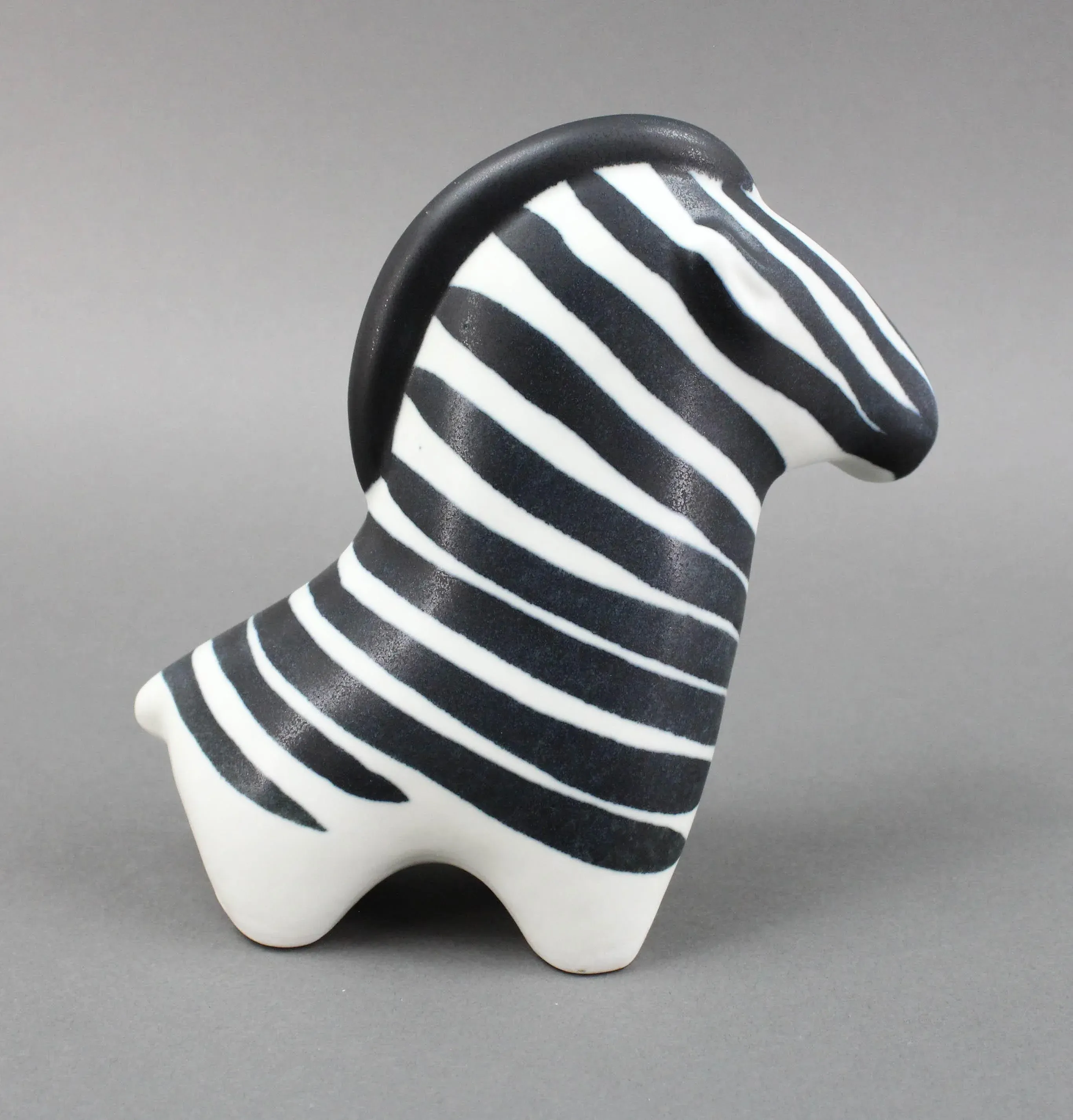 アート・デザイン・音楽 IMAGES OF FINNISH DESIGN 1960-1990 An Homage to Monopink, 1960 E– Takaoka Art