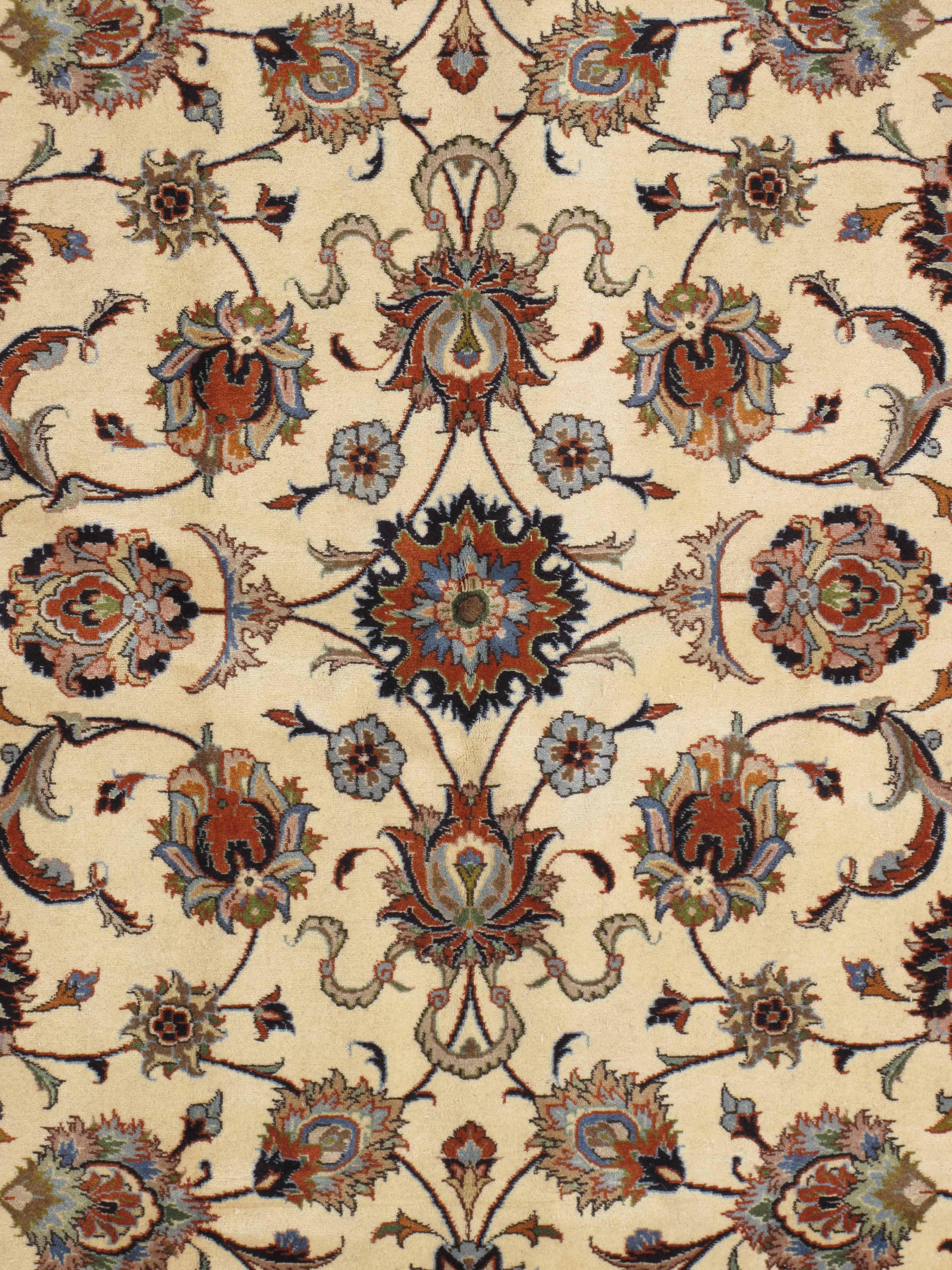 Vintage Hand-Knotted Persian Mashad Rug 6\'8\