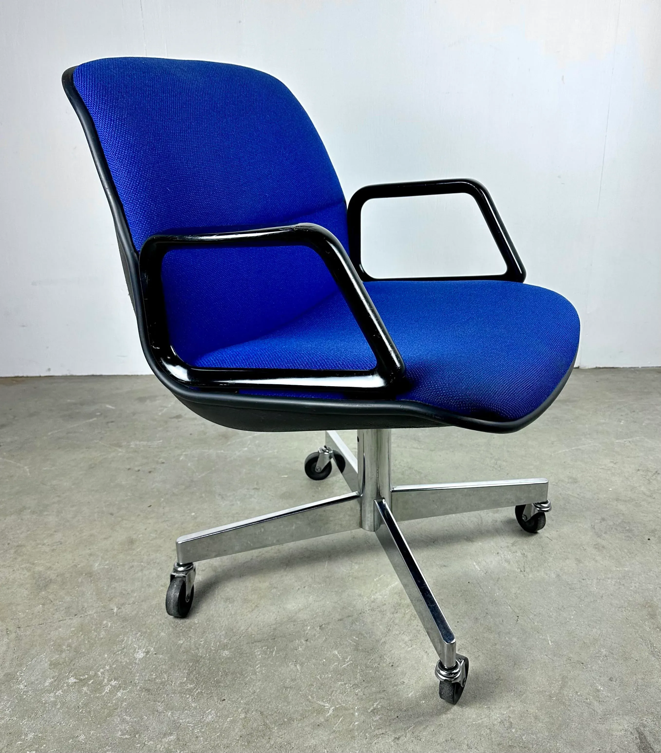 vintage 90's Postmodern Chair