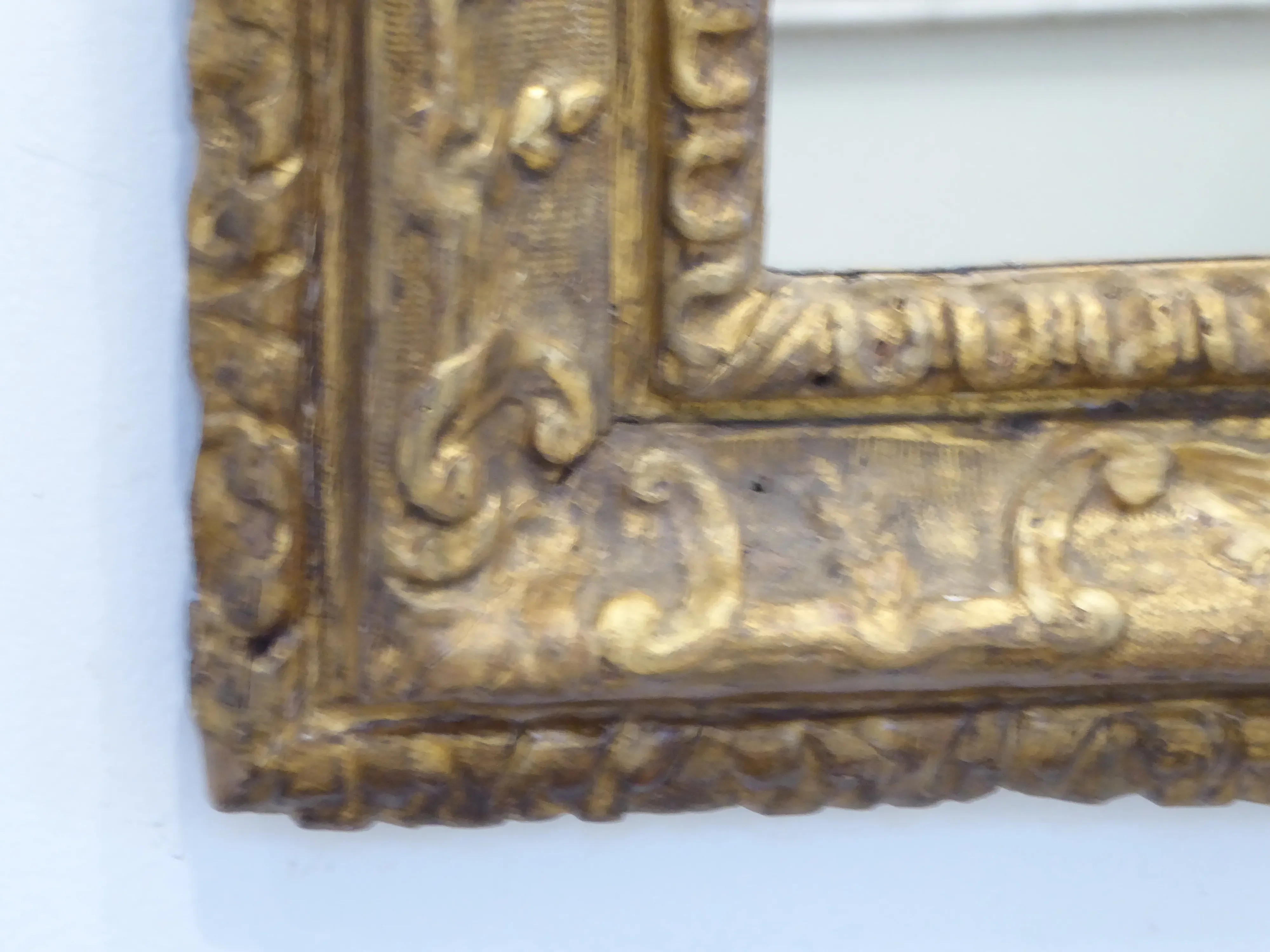 18th Century Carved Giltwood Continental Mirror