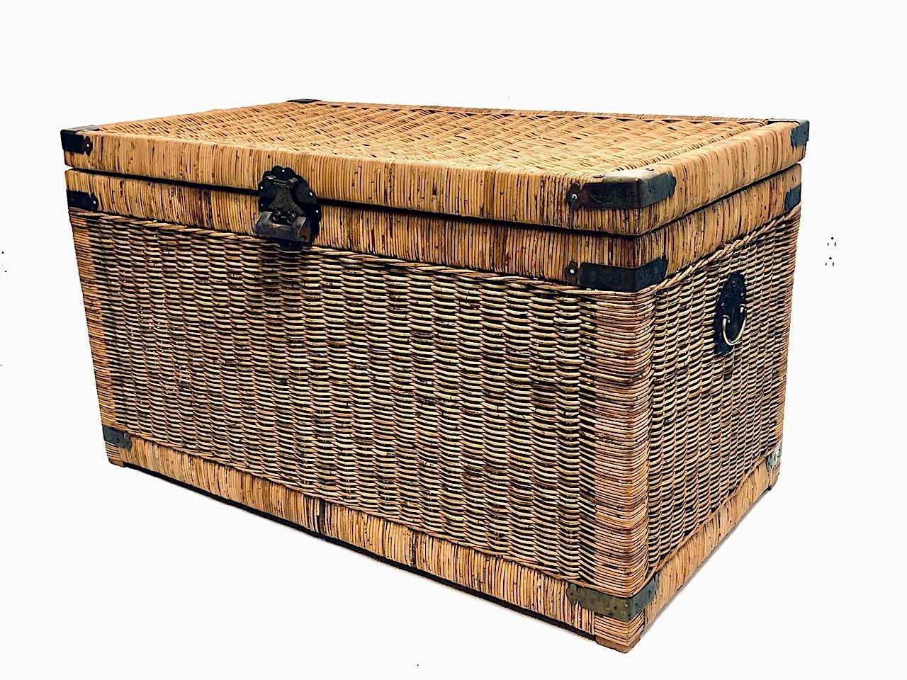 Vintage Rustic Chinoiserie Woven Wicker Storage Trunk Chest With Engraved Chinese Brass Fittings