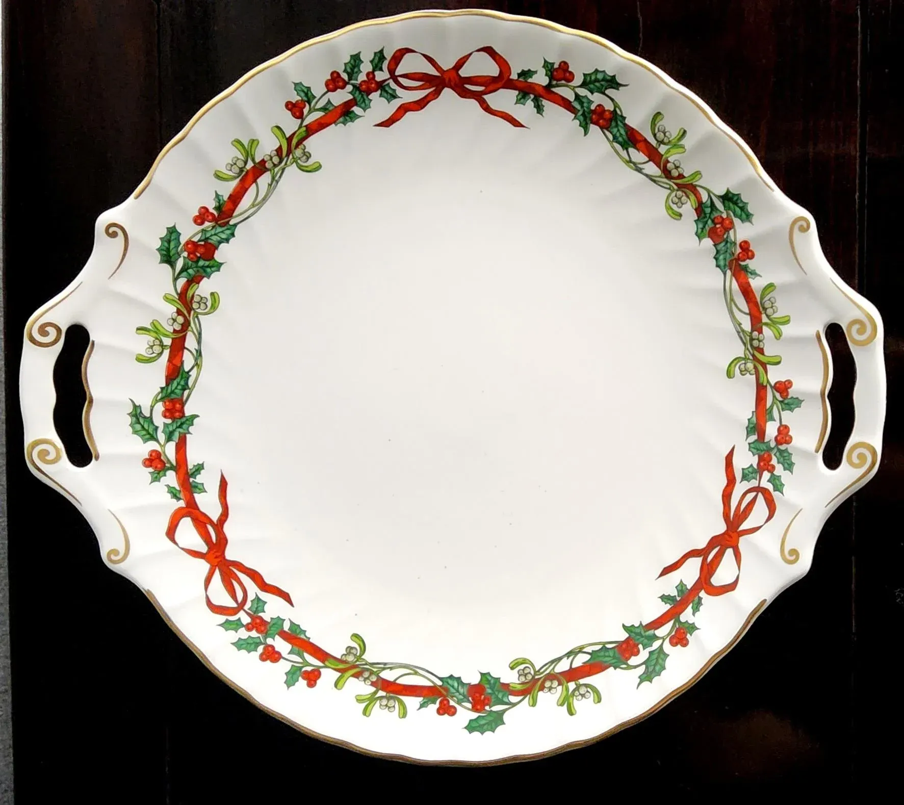 royal-worcester-holly-ribbons-
