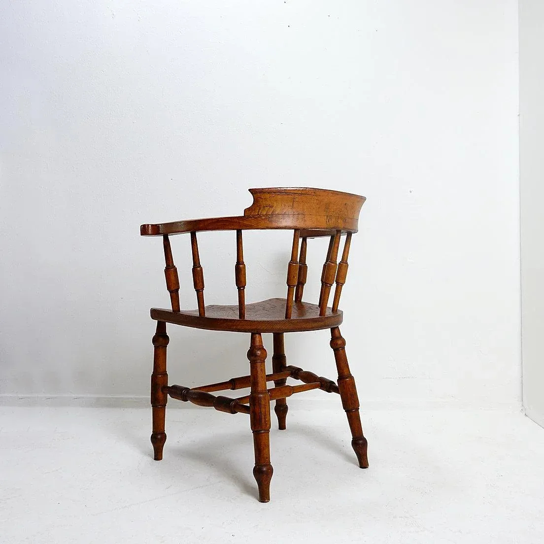 Antique English Smoking Chair, 1890s
