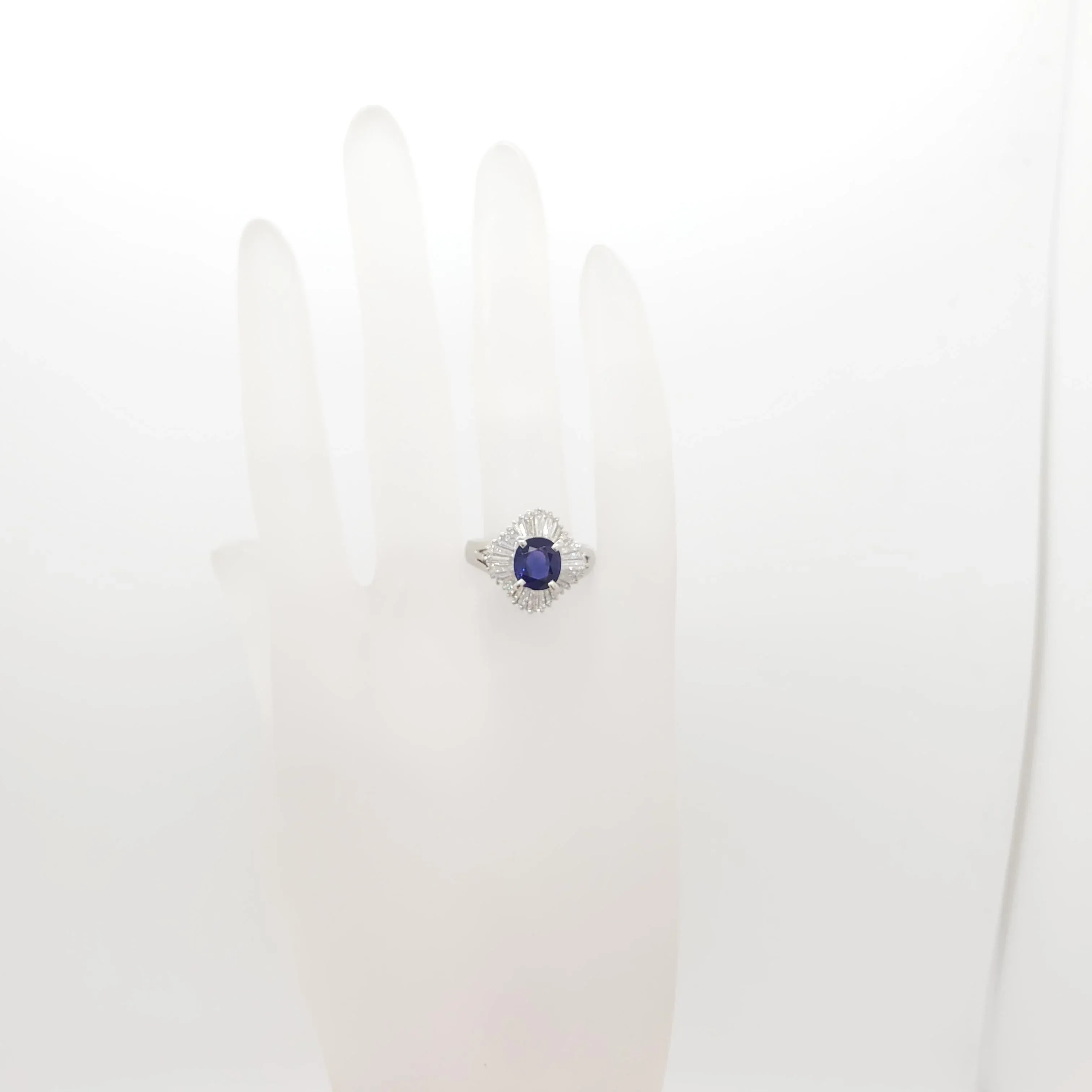 GIA Color Change Tanzanian Sapphire and Diamond Cocktail Ring in Platinum, size 7.25