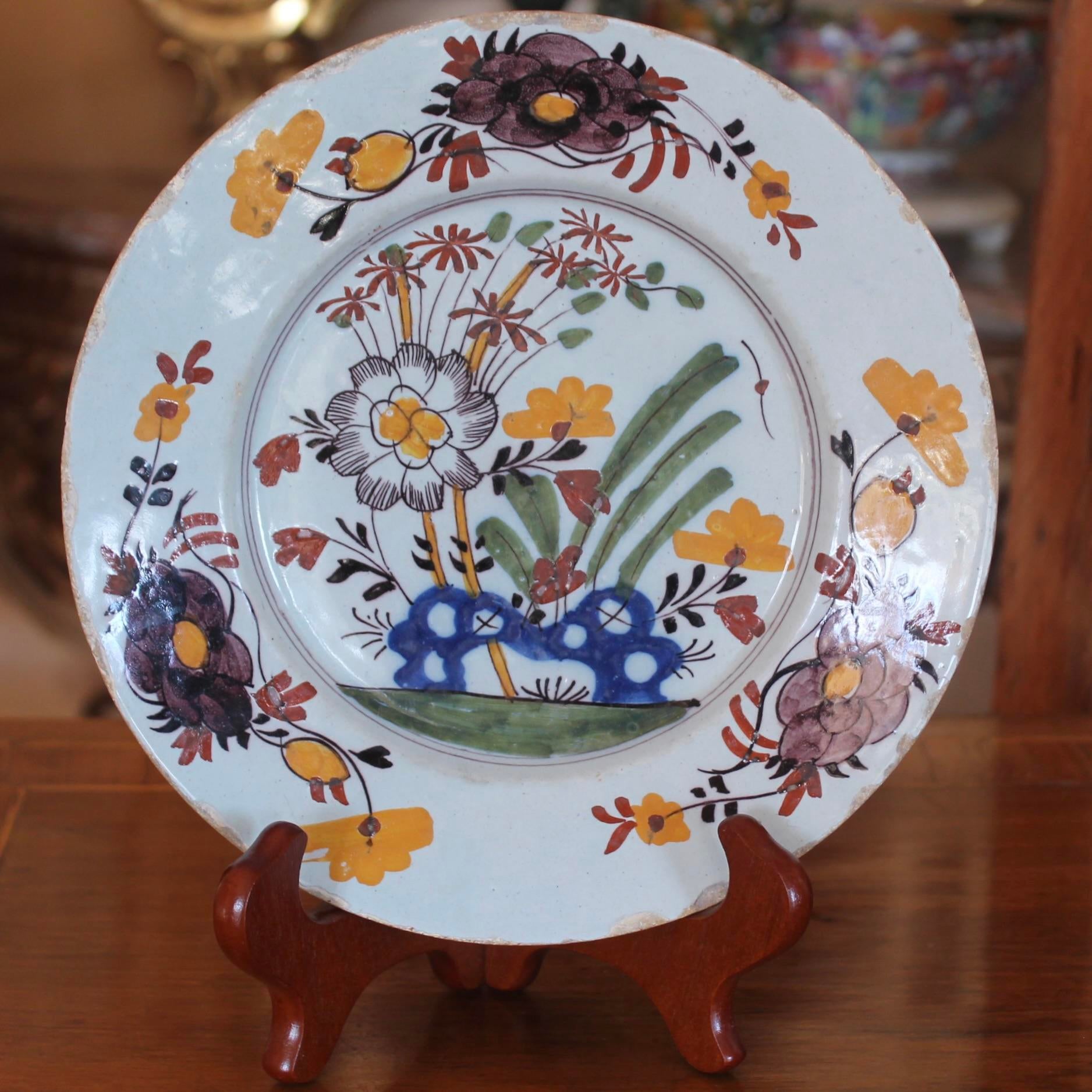 Delft polychrome ポット Delft polychrome ポット A Dutch Delft Polychrome Large