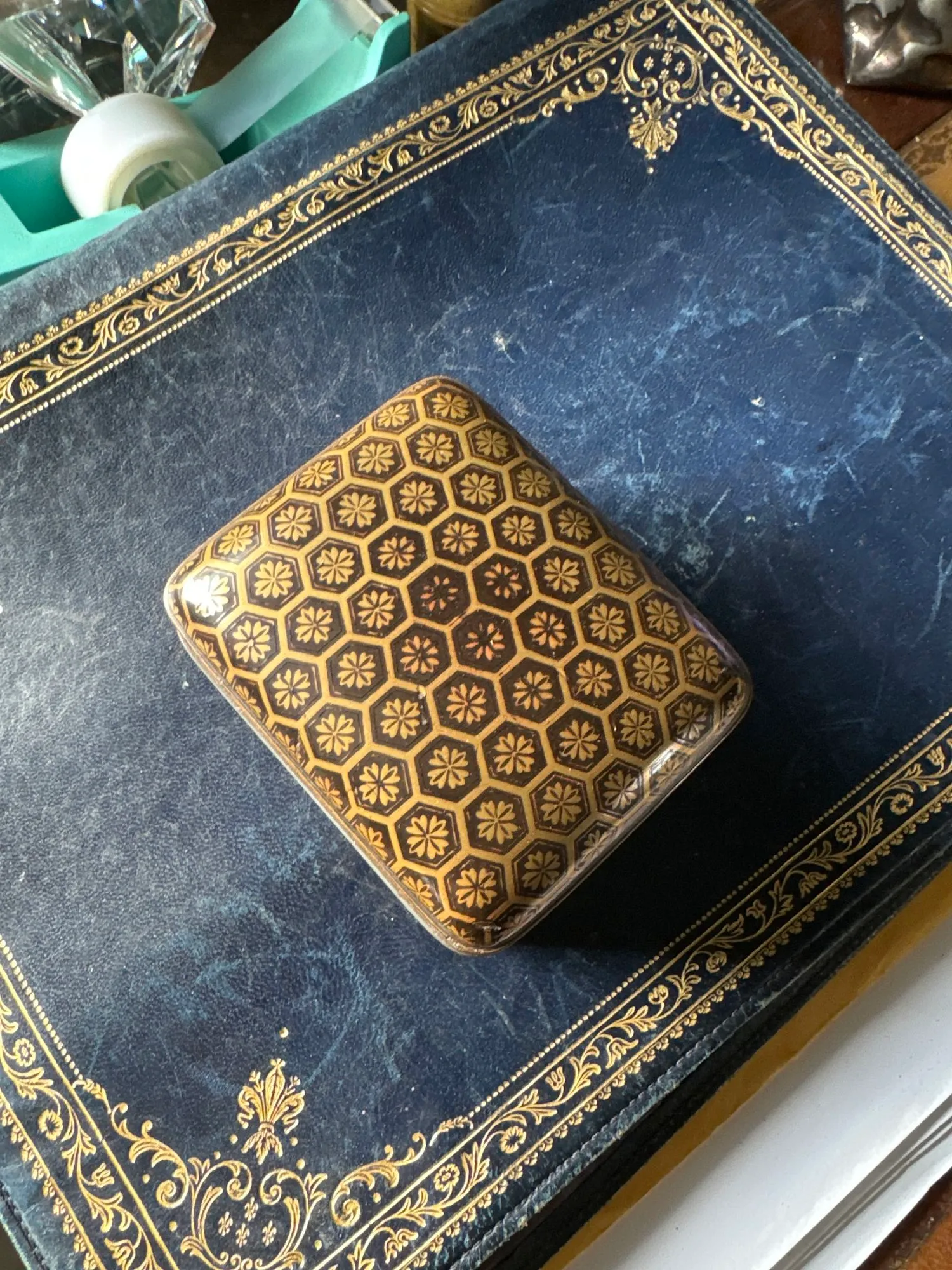 Late 17/Early 18th Century Japanese Edo Period Lacquer Kogo Incense Box