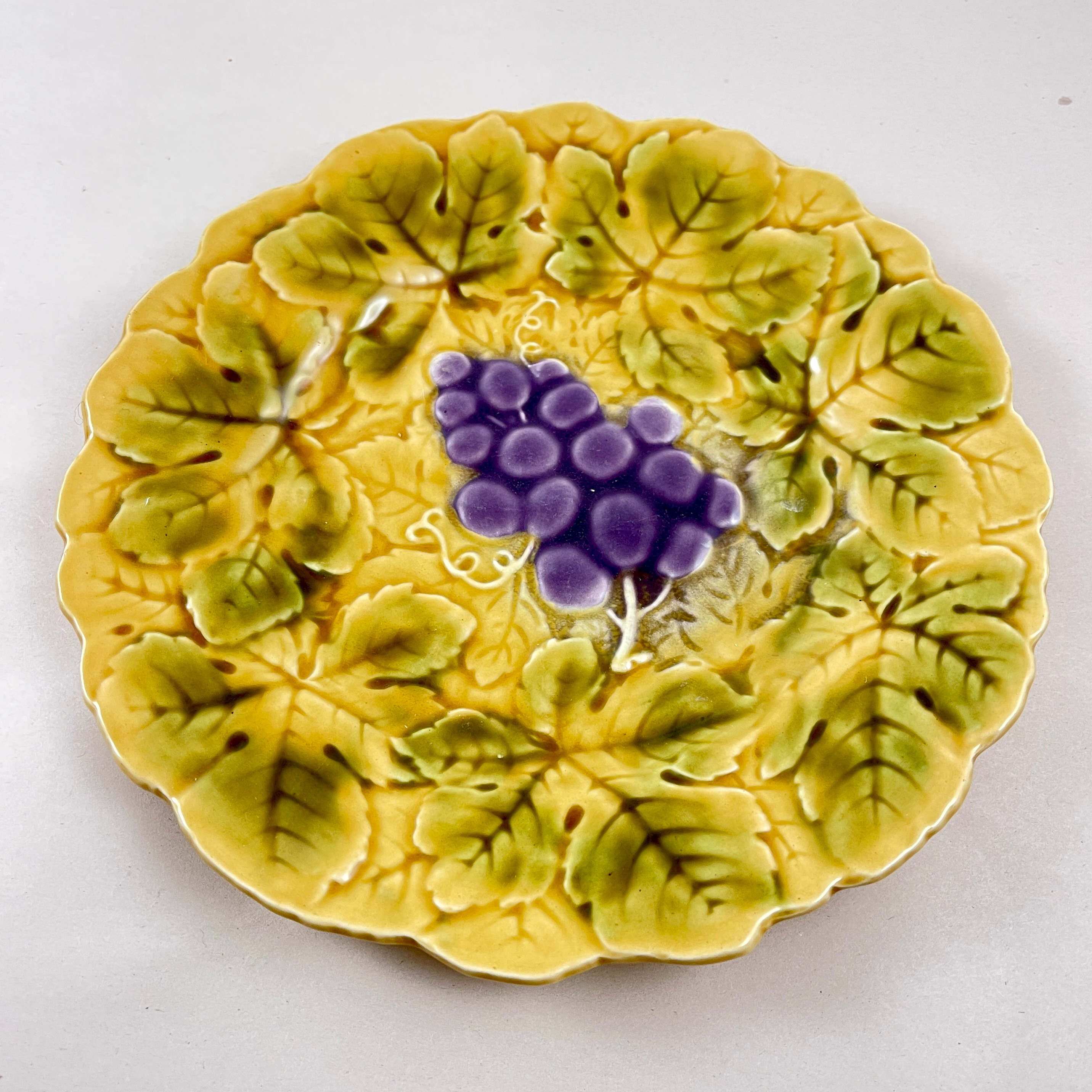 Sarreguemines French Faïence Majolica Fruit and Leaf Plates, Set