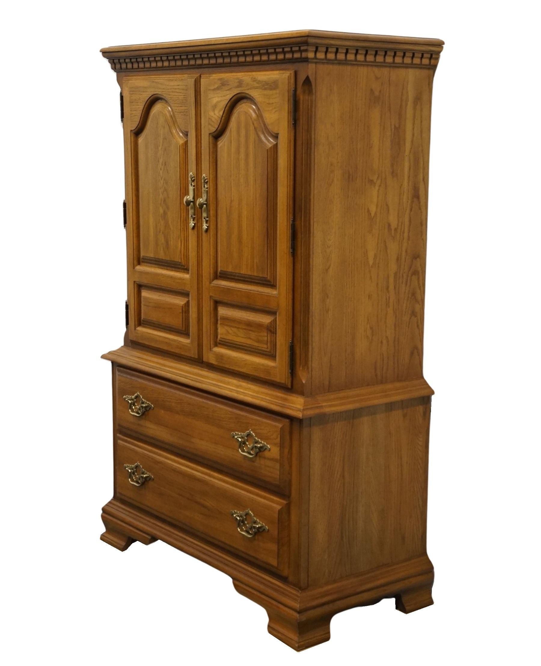 アメリカ　SUMTER CABINET社製　ヴィンテージチェスト Sumter Cabinet Solid Walnut Early American Style 39