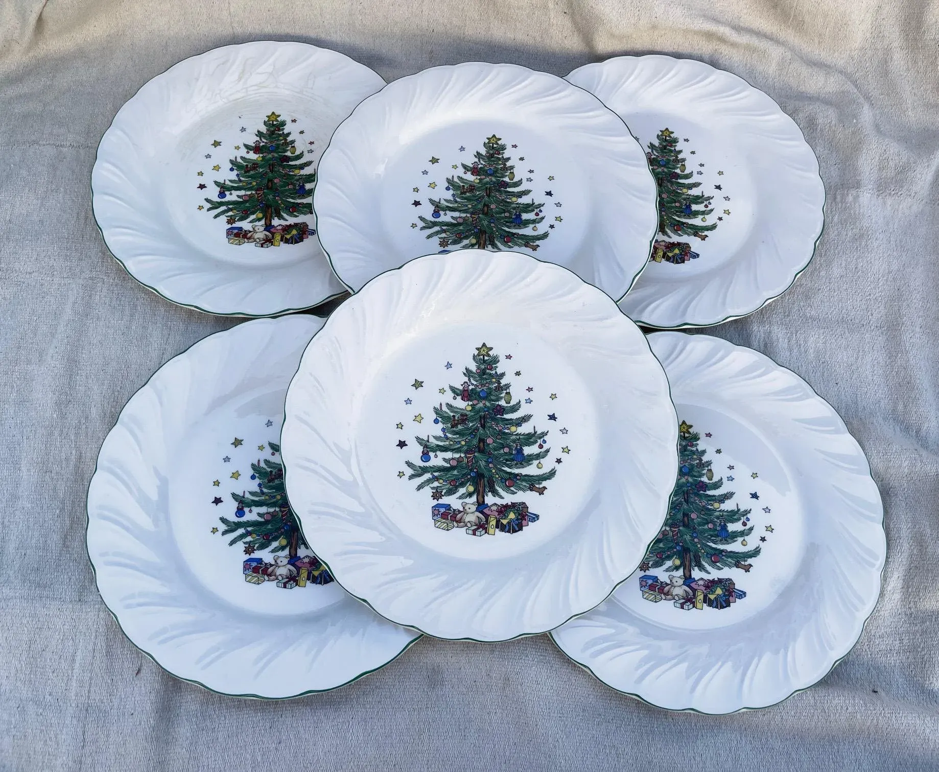 Vintage Happy Holidays Christmas Dinner Plates Set of Chairish - Main Image