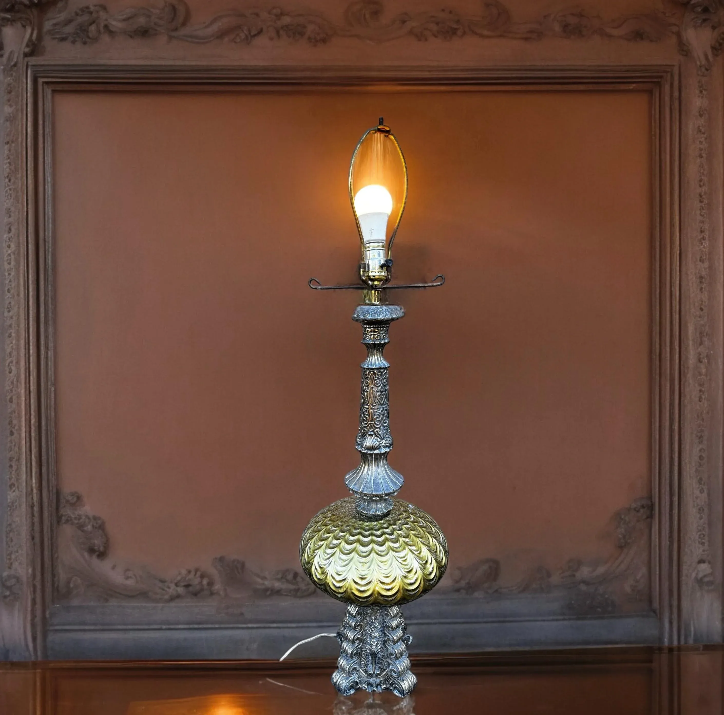 Vintage Hollywood Regency Style Reverse Painted Glass Globe Table Lamp